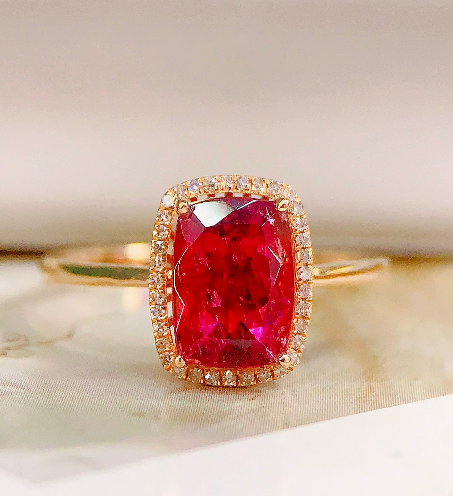 18K Gold Embedded Natural Tourmaline Ring - Exquisite Jewelry