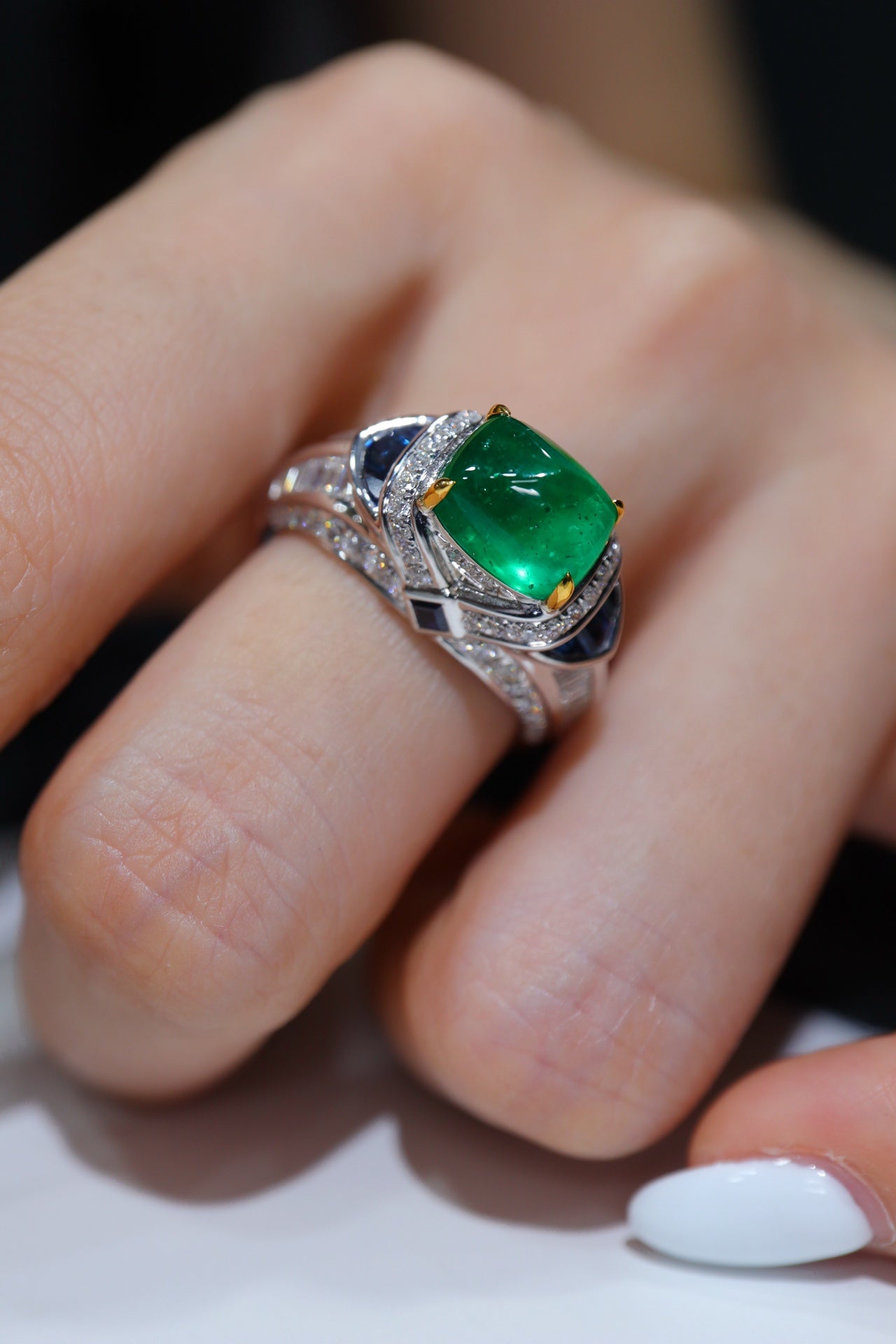 Artdeco Heavy Craftsmanship Sugarloaf Emerald 3.68ct Ring - Rare Large Carat Jewelry