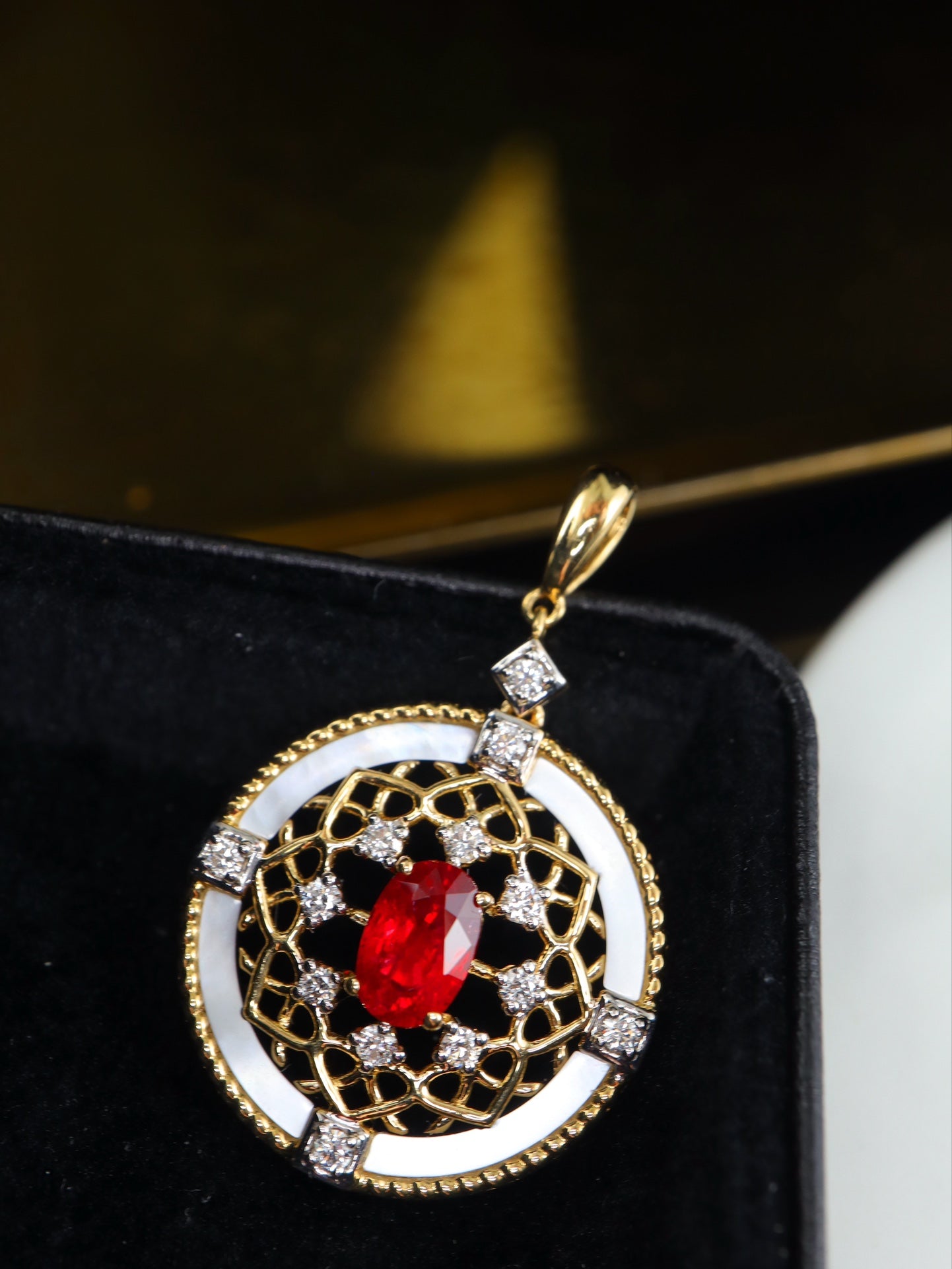 High-End Luxury Cuban Style Pendant - Exquisite Jewelry Piece