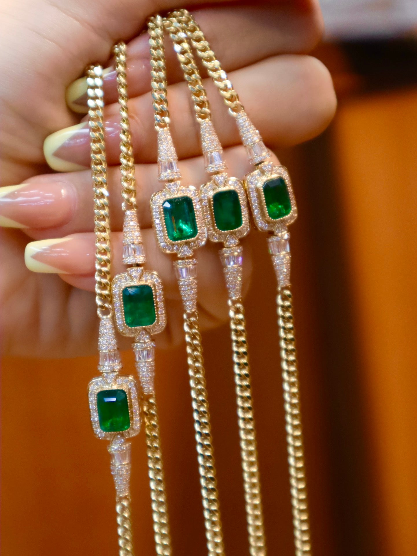 Emerald Cuban Bracelet - Premium Jewelry for a Bold and Stylish Look