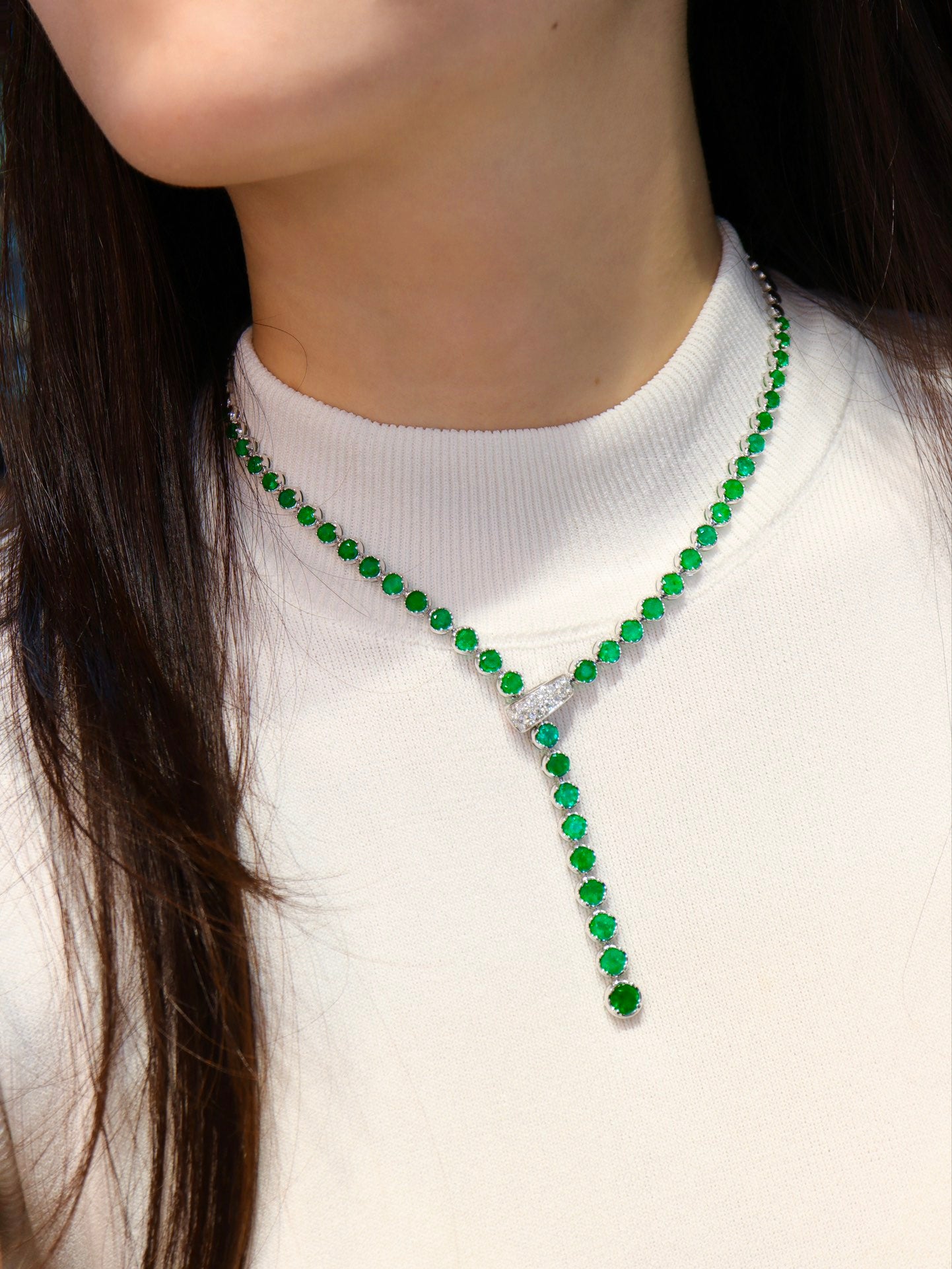 Emerald Elegance: 18K Gold Embedded Panjshir Emerald Necklace