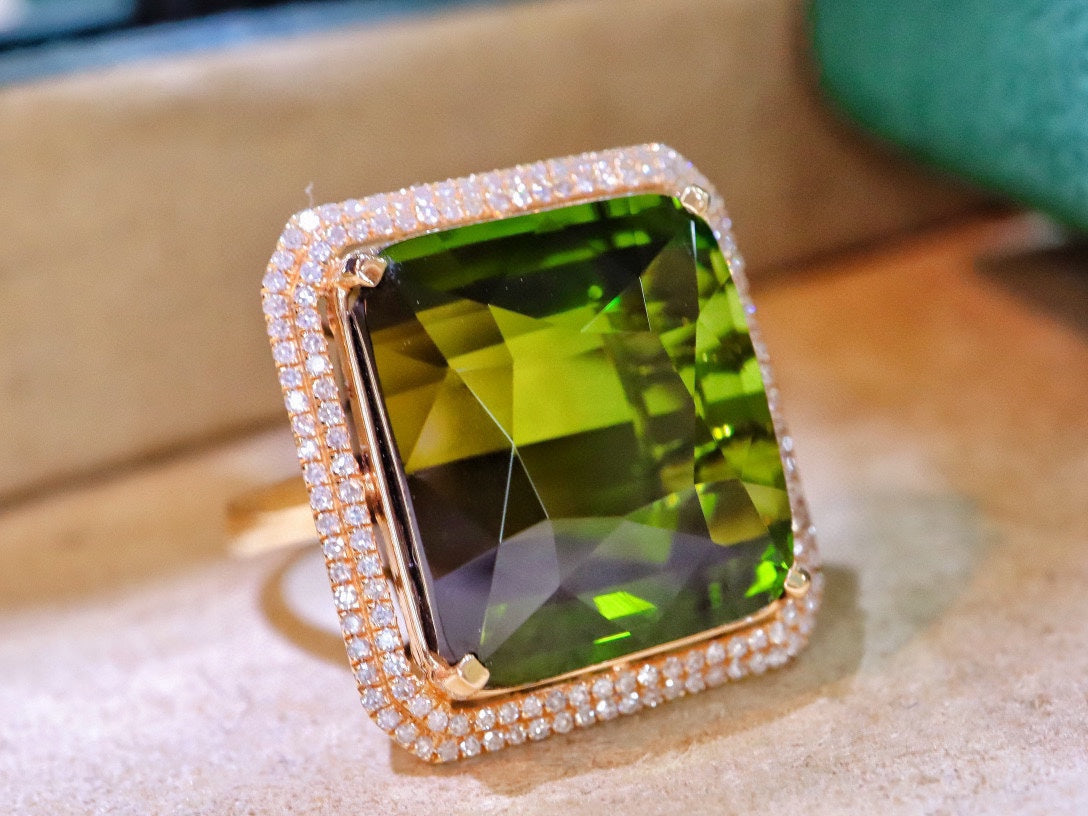 Luxury Jewelry: Natural Tourmaline Ring with 18k Gold and Diamond Embellishments