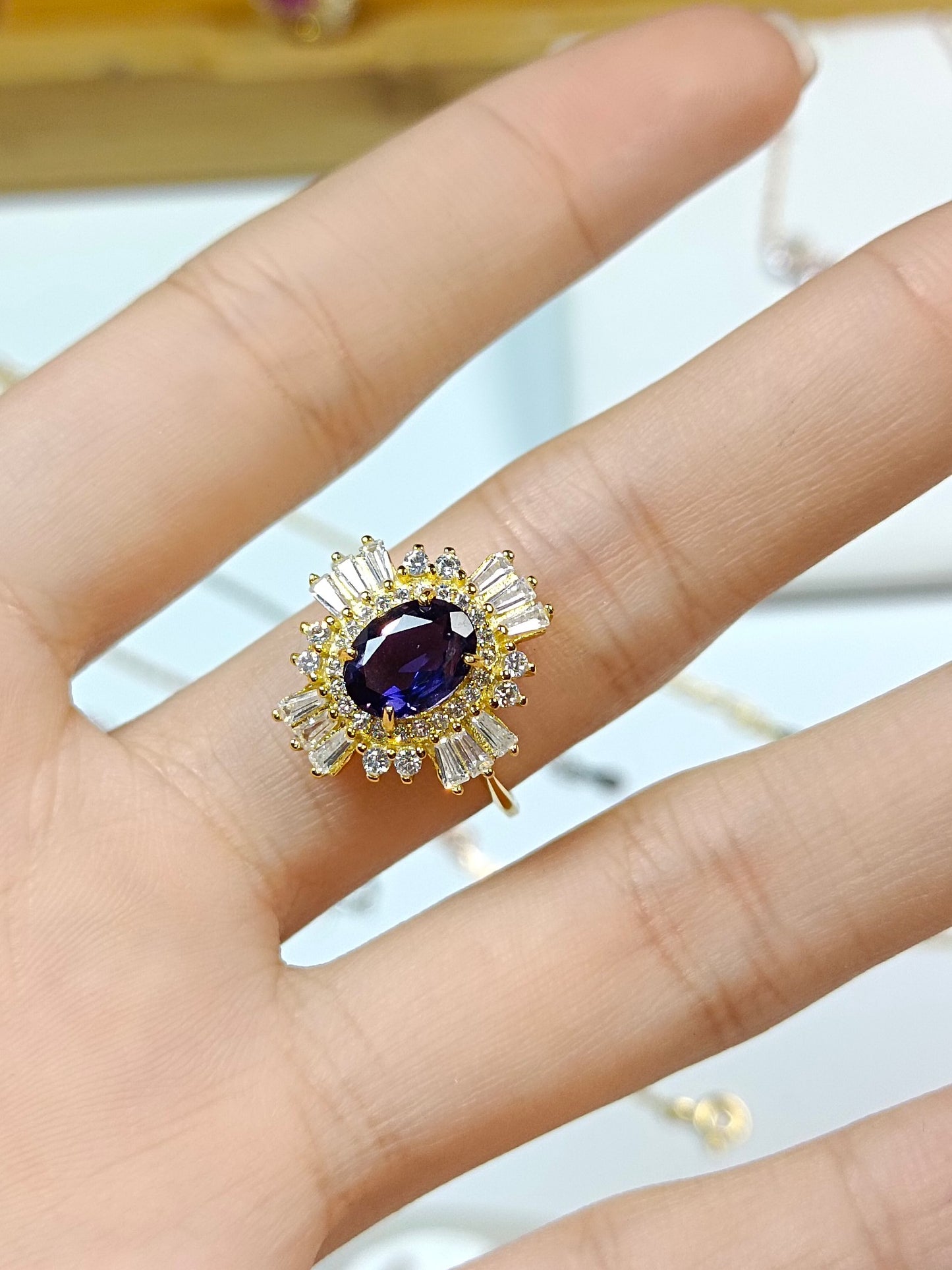 Elegante anello in iolite d'argento S925 con tonalità zaffiro - Gioielli puri