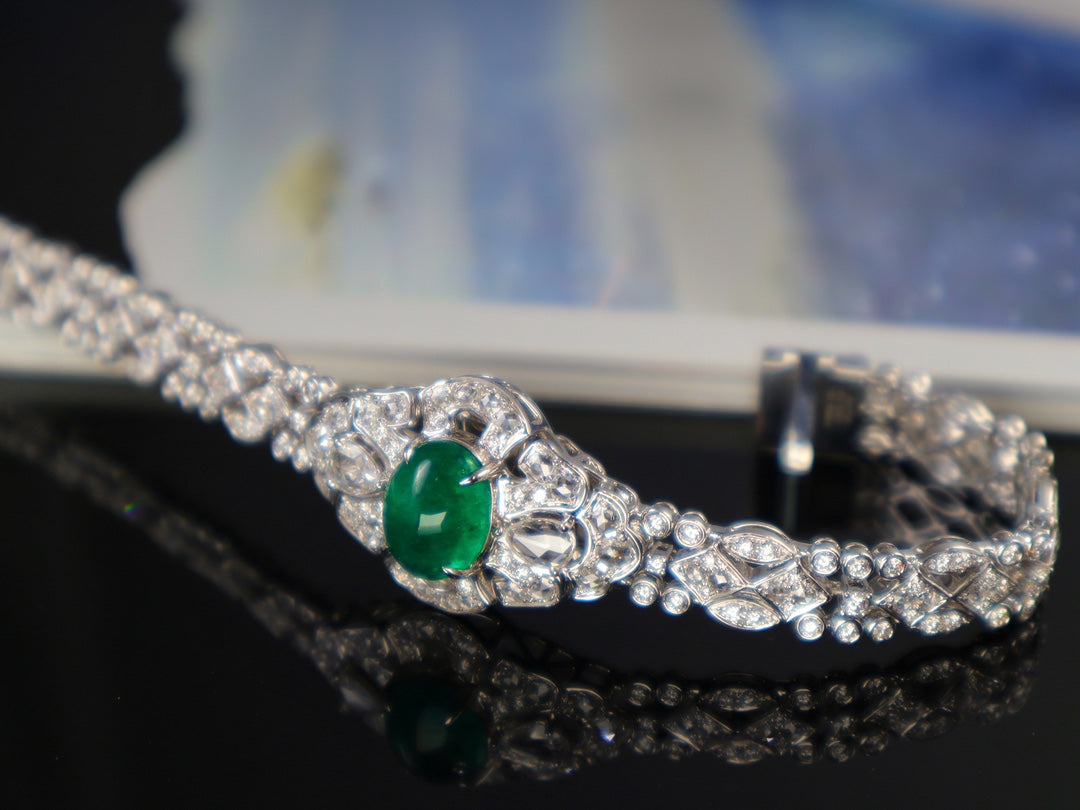 Vivid Green Emerald Bracelet with Diamond Accents - Luxury Jewelry