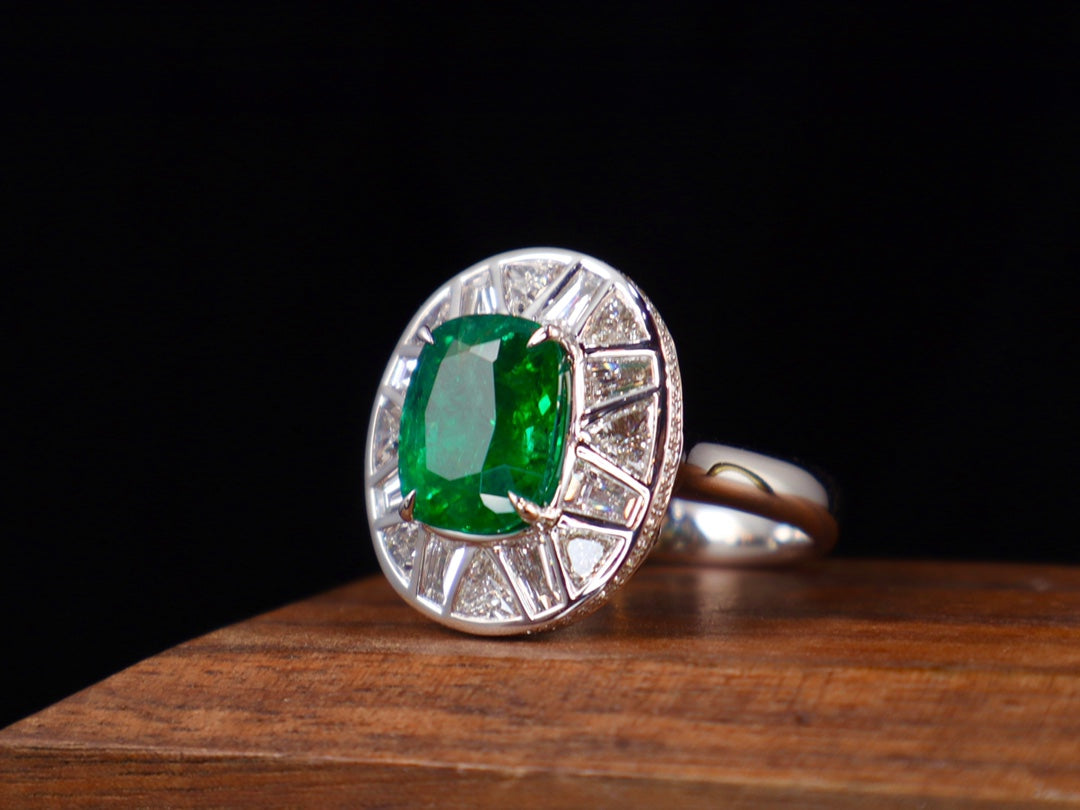 Emerald Ring - Top-Grade Verdant Jewelry Masterpiece