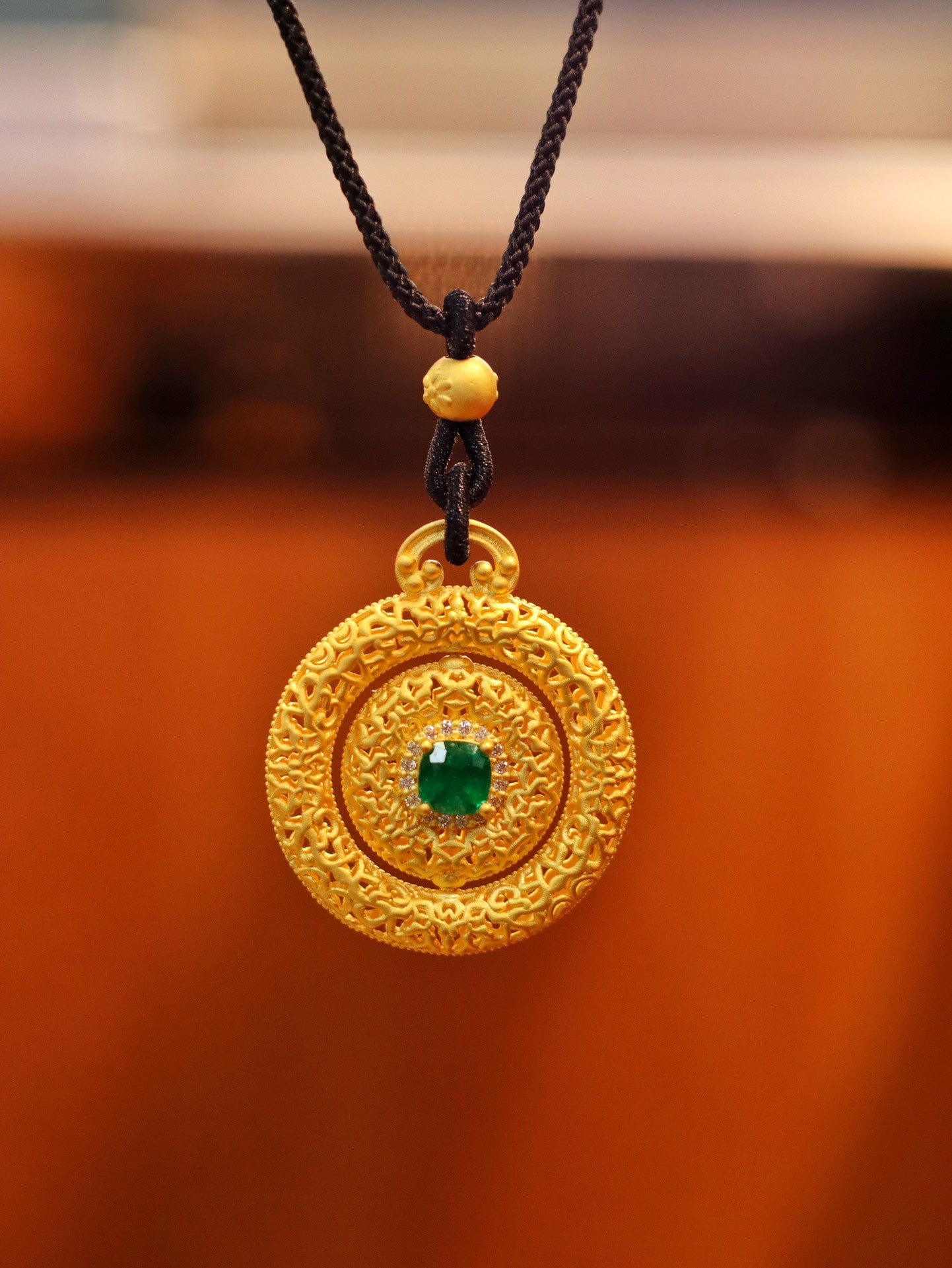 24k Gold Emerald Pendant - High-Quality Jewelry Piece