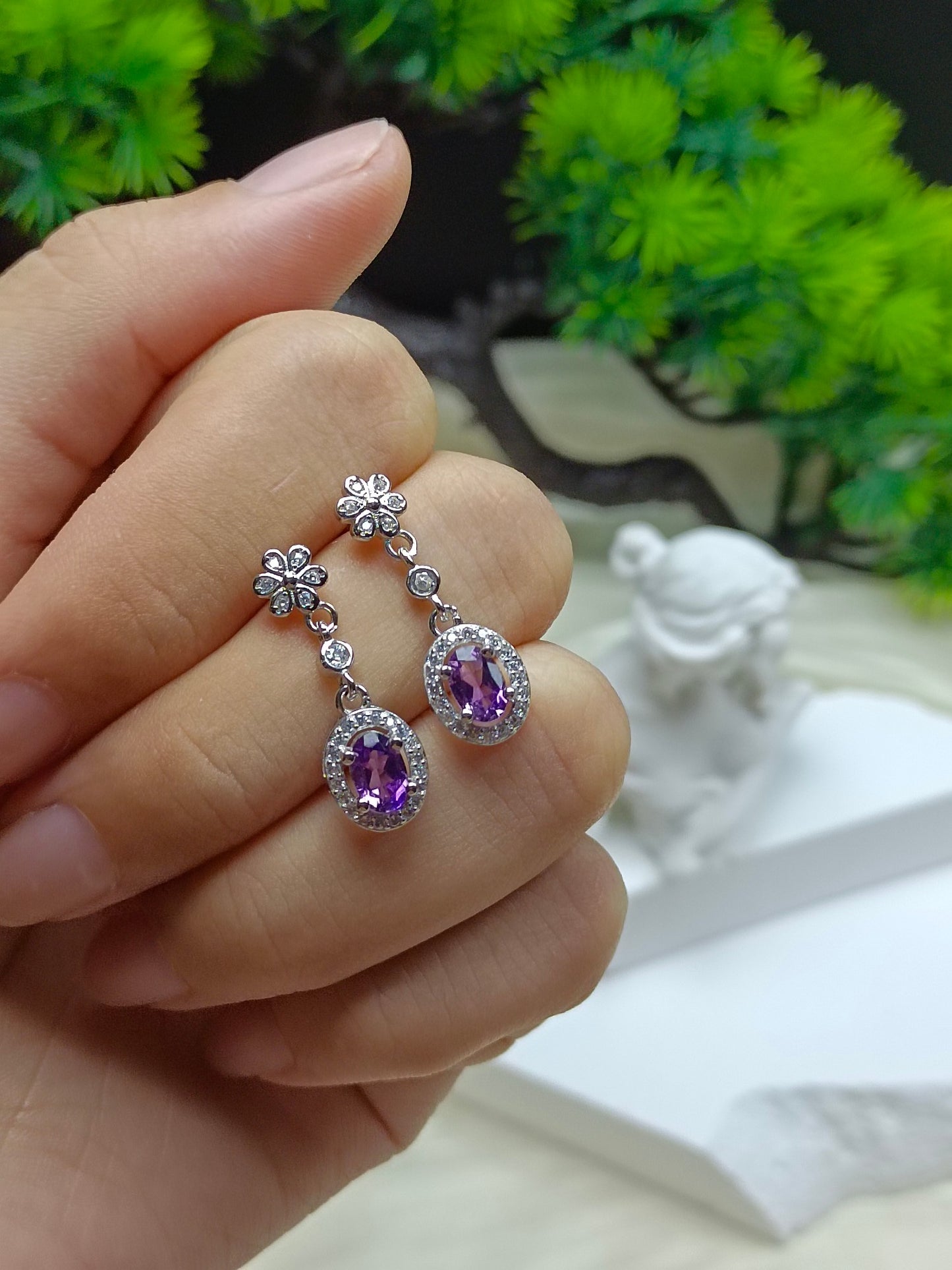 Elegant S925 Silver Embedded Amethyst Earrings - Fashionable Teardrop Jewelry