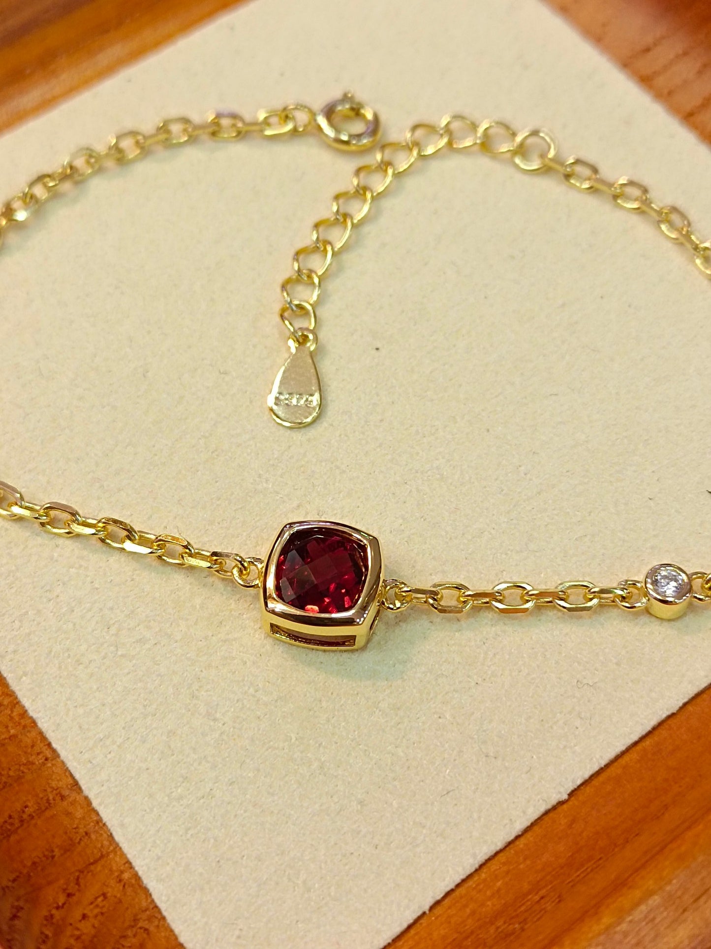 S925 Silver Princess-Cut Garnet Square Bracelet - Elegant Jewelry