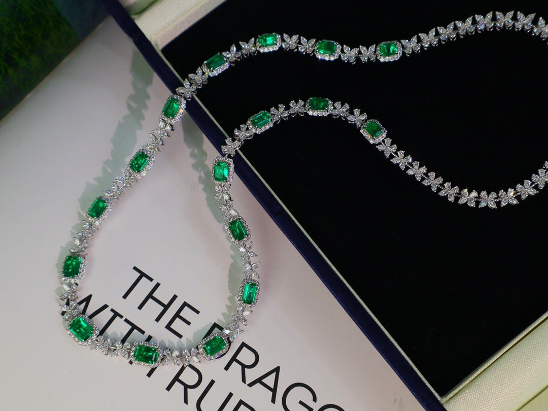 Collector's Edition Dinner Party Jewelry: Emerald Diamond Necklace Outshines All