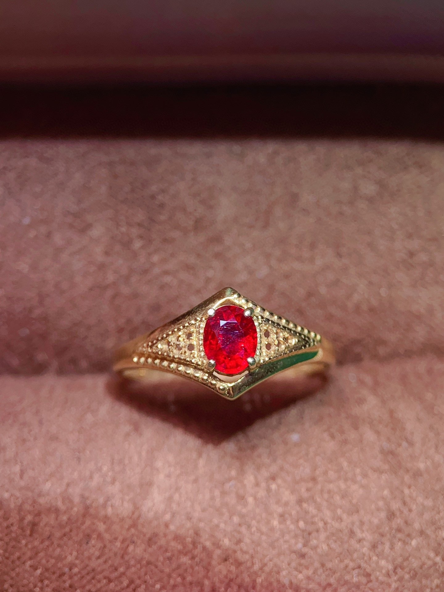 Natural Ruby Ring - A Touch of Luxury and Vintage Elegance