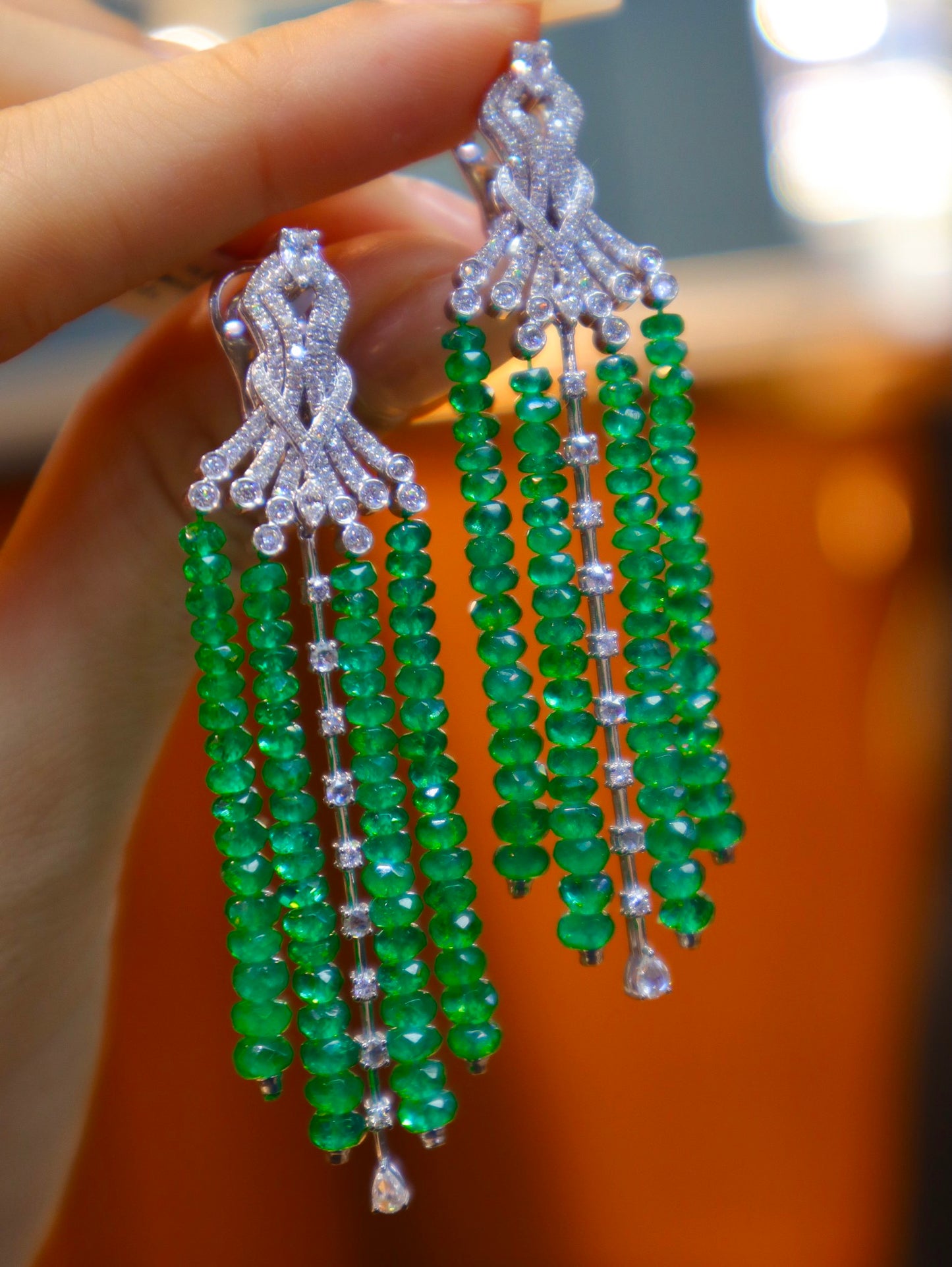 Emerald Green Jewelry: New Arrival Earrings with Exquisite Atmosphere