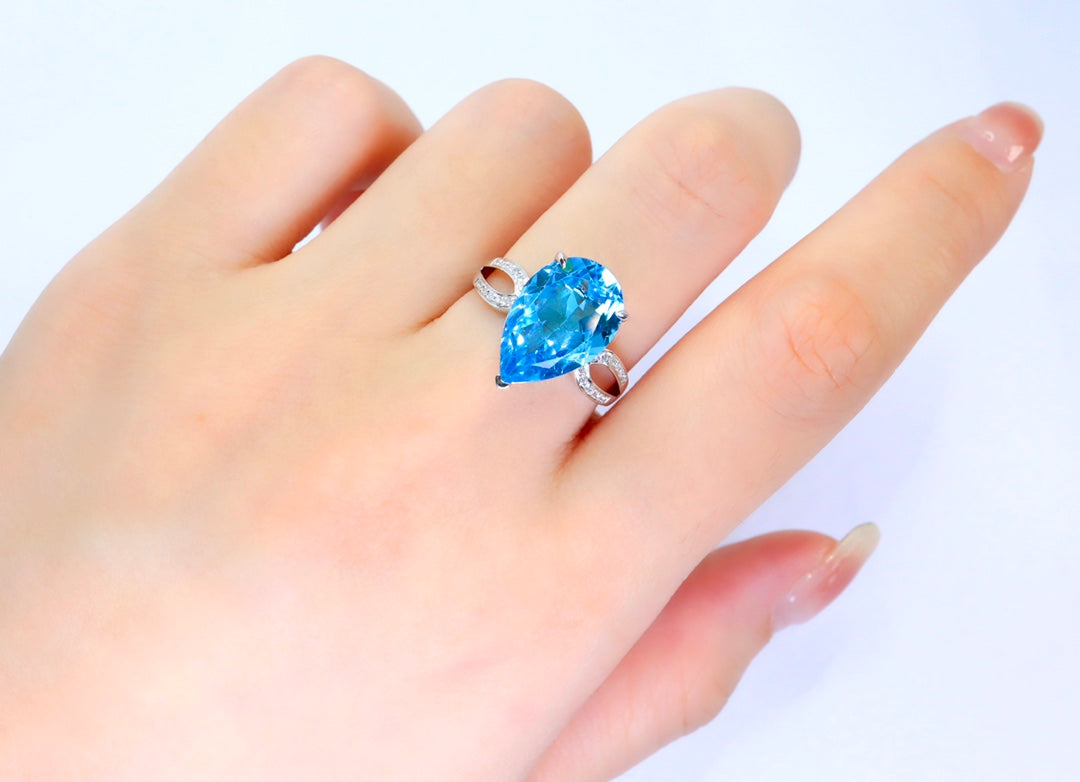 Autumn-Winter Essential: Exquisite Swiss Blue Topaz Ring - Jewelry for Every Occasion