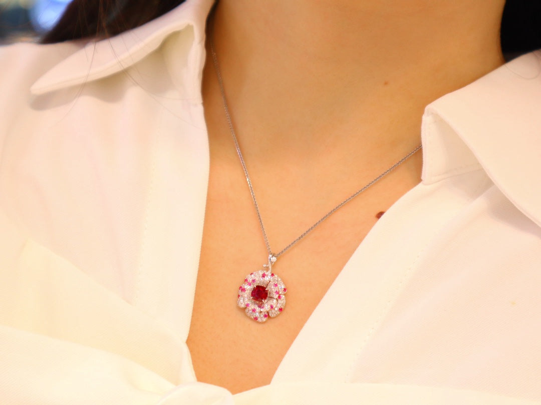 Unheated Pigeon's Blood Ruby Pendant - A Luxurious Jewelry Gem