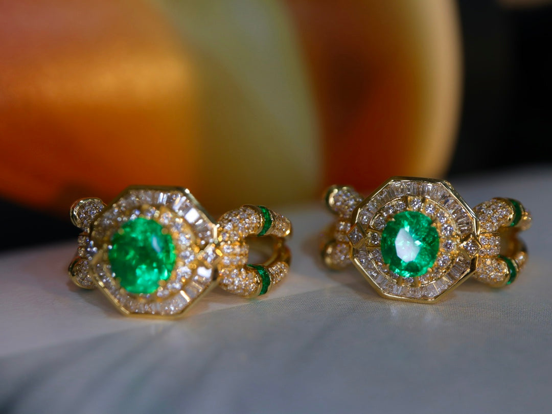 Art Deco Style Heavy Craftsmanship Emerald Ring - Exclusive Jewelry