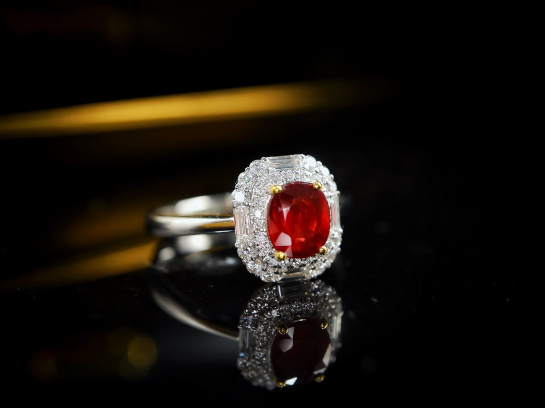 No-Burn Pigeon's Blood Ruby Ring - klassiset Diana-tyyliset korut