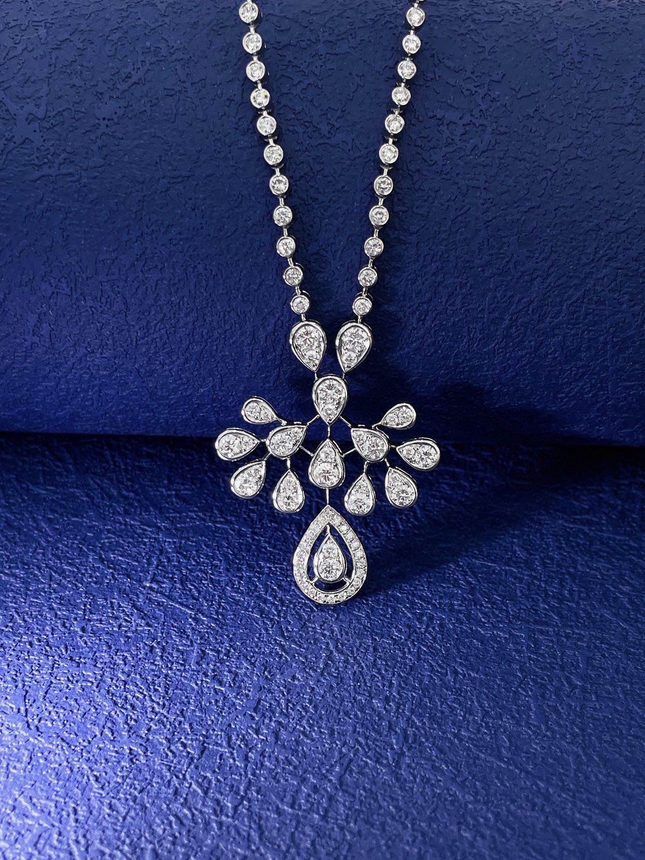 18K White Gold Cultured Pearl and Diamond Peacock Pendant Necklace