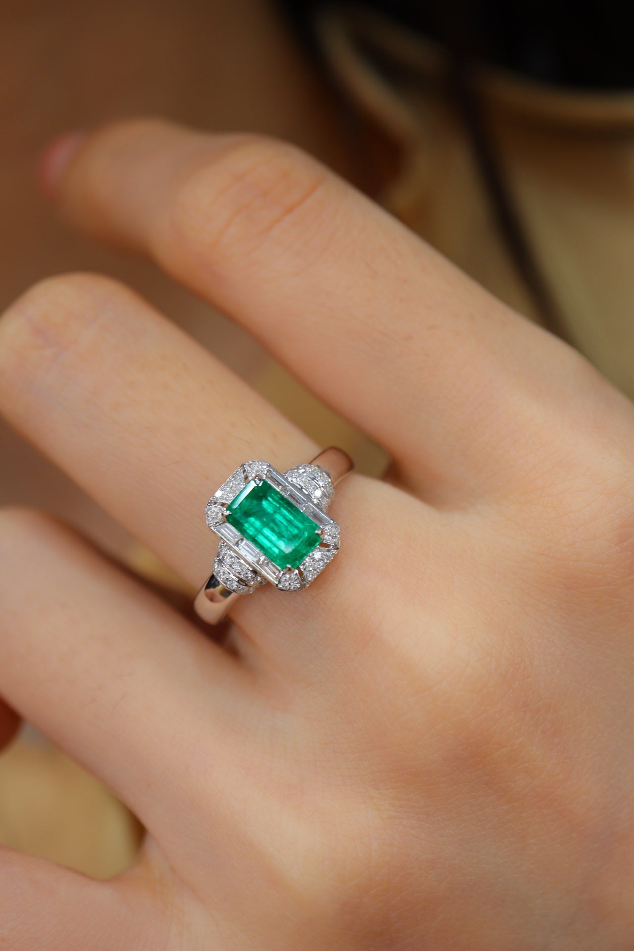 Panjshir Emerald Ring - Minimalist Luxury Jewelry Design