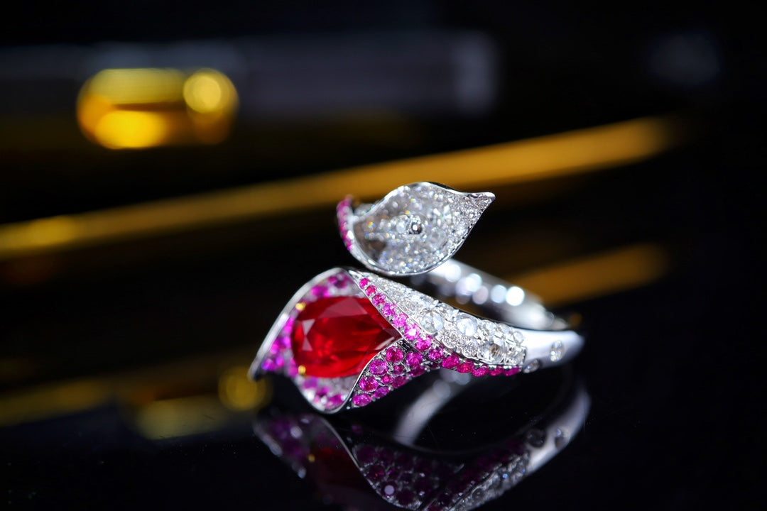 Onverwarmde Pigeon's Blood Red Ruby Ring - Sieraden van elegantie en luxe