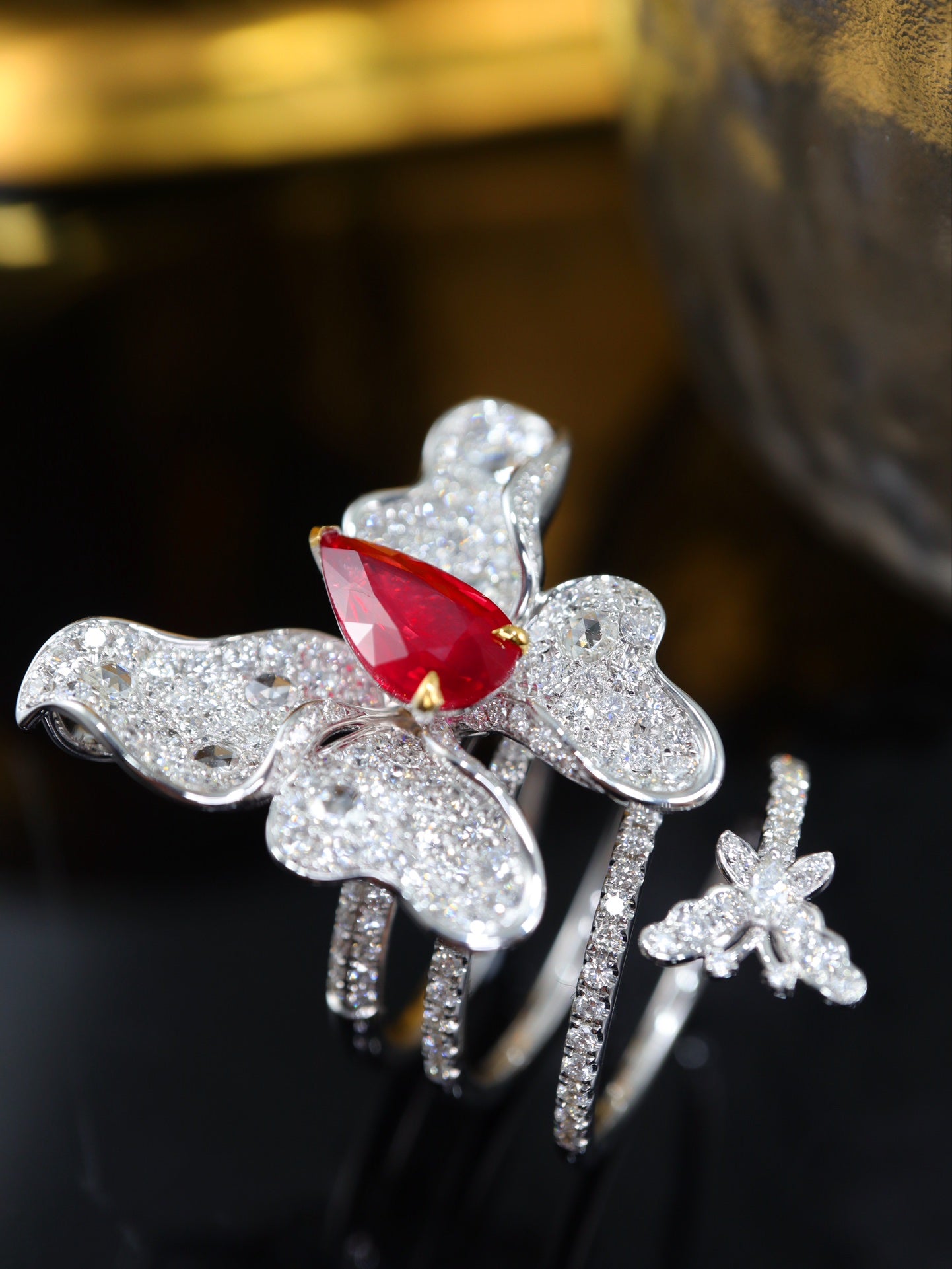 Elegant Fingertip Jewelry: Ruby & Diamond Dual-Purpose Ring