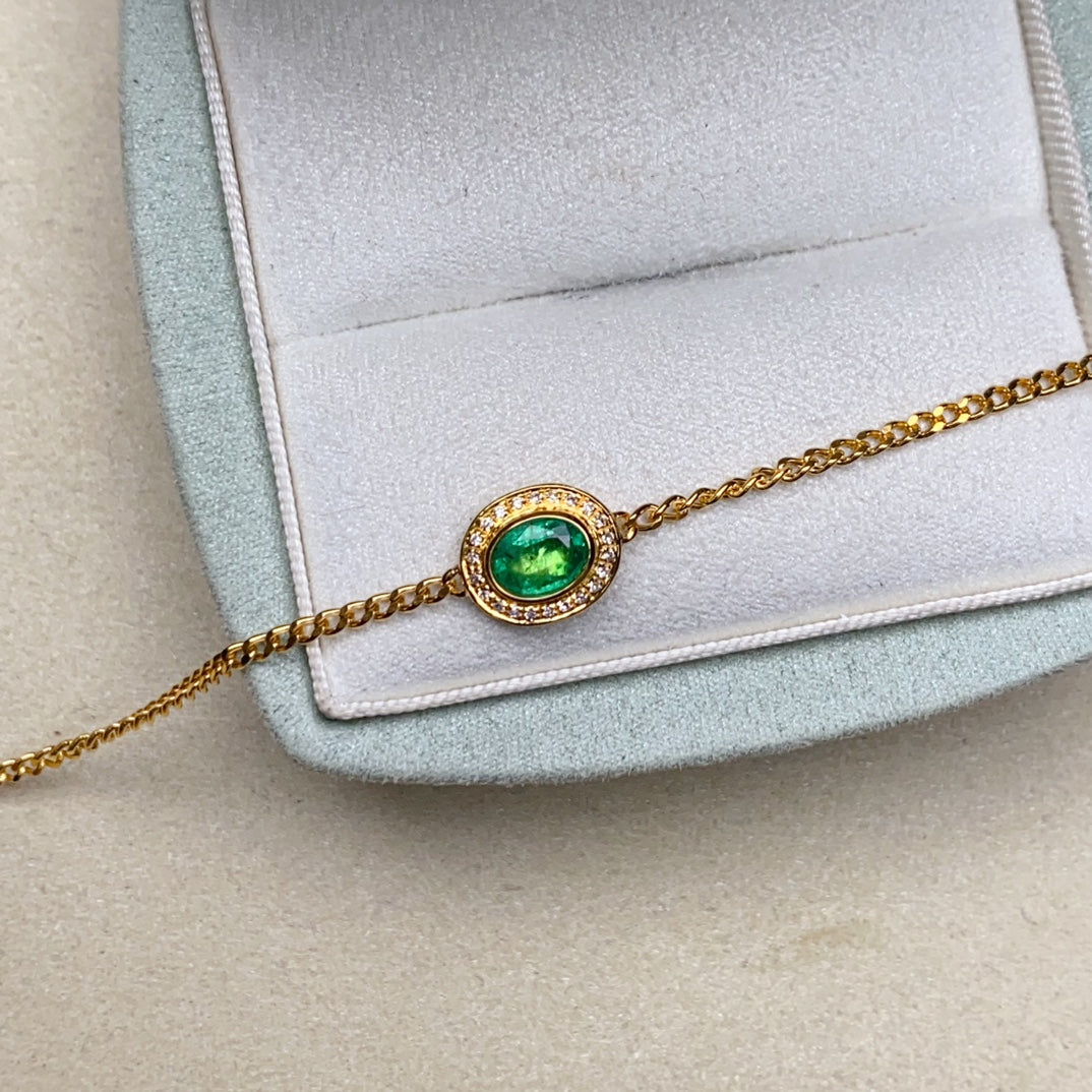 Elegant Emerald Heart Bracelet - Premium Jewelry for Everyday Wear