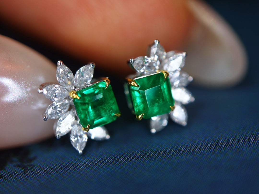 High-Quality Panjshir Emerald Earrings - A Must-Have Jewelry Piece