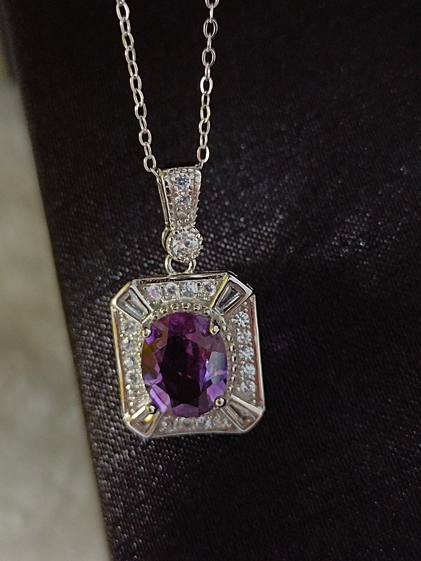 Exquisite Natural Amethyst Pendant Jewelry