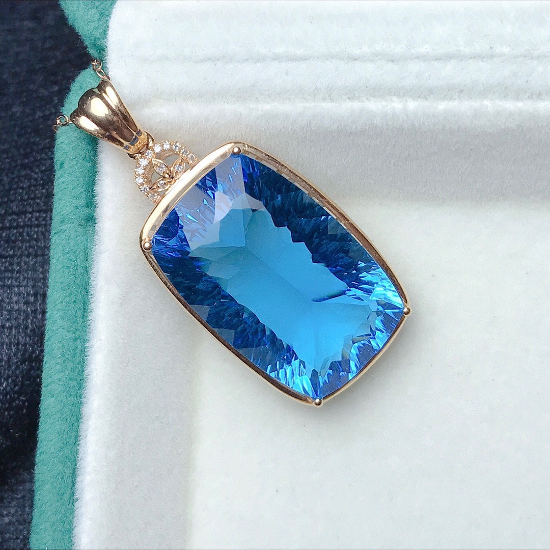 Natural Topaz Pendant - Exquisite Jewelry Craftsmanship