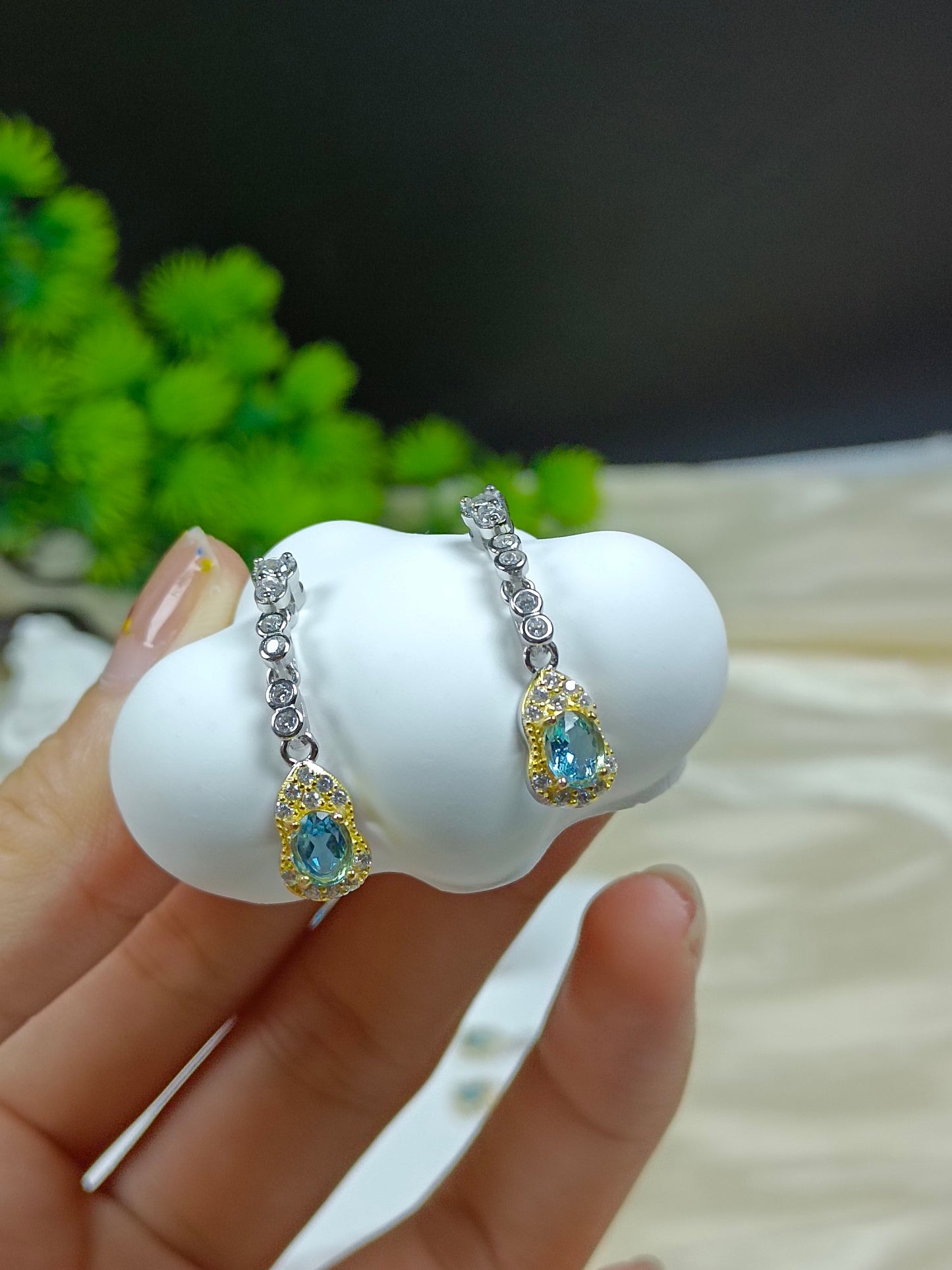 S925 Silver Embedded Topaz Gourd Earrings - Luxury Minimalist Design Long Earrings with Elegance