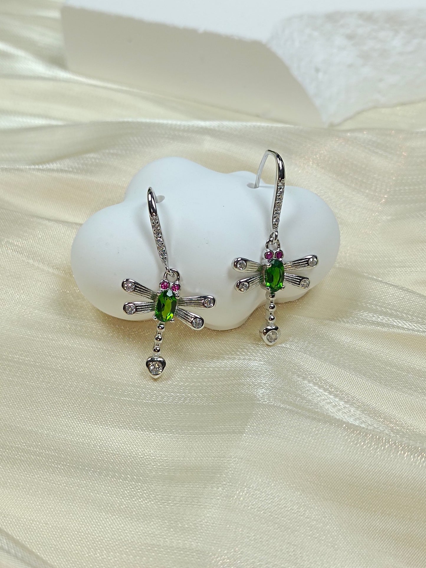 S925 Silver Embedded Diopside Earrings - Cute and Unique Dragonfly Design Jewelry