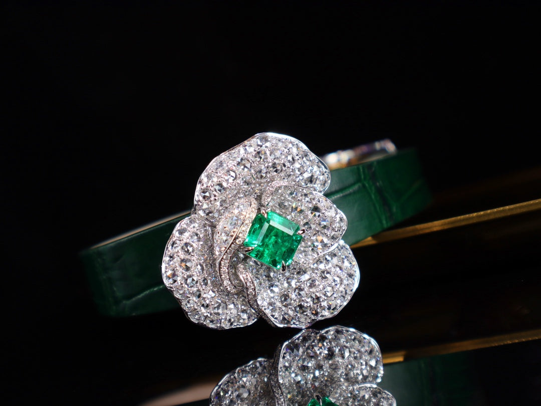 Versatile Emerald Jewelry Piece | 1.76ct Emerald, 3.951ct Diamonds