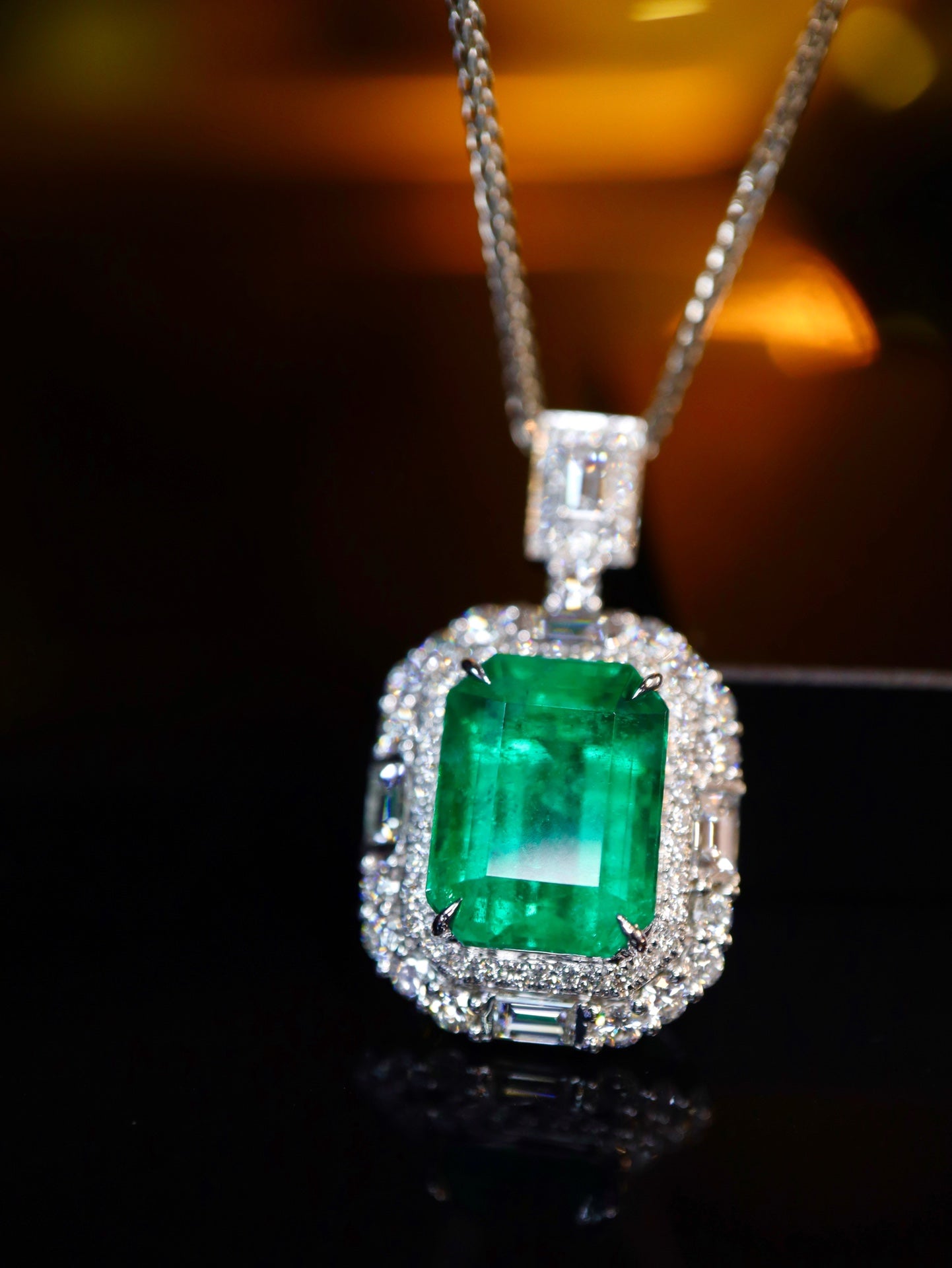 Emerald Pendant Jewelry: Vivid Green Glassy Gemstone with Diamonds