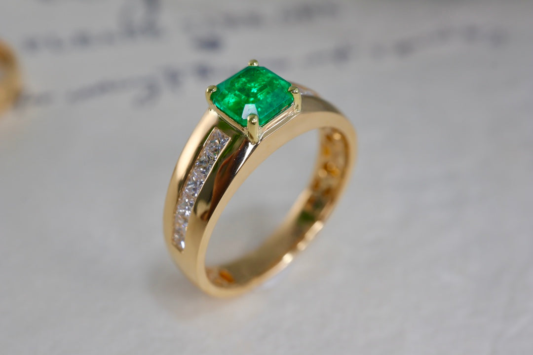 Panjshir Emerald Ring - Levendige groene sieraden voor een krachtig statement