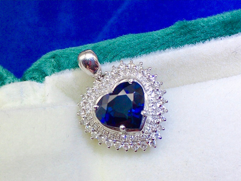 Elegant Timeless Sapphire Pendant Jewelry