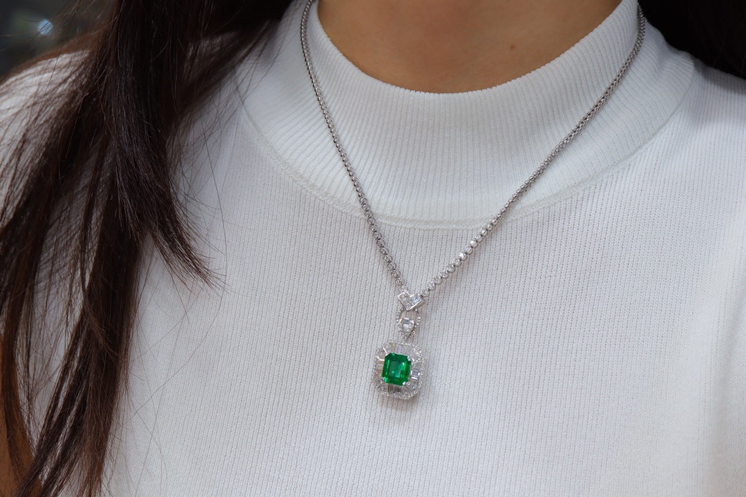 Emerald Pendant/Ring Dual-Use Jewelry - Top-Grade Verdant Green