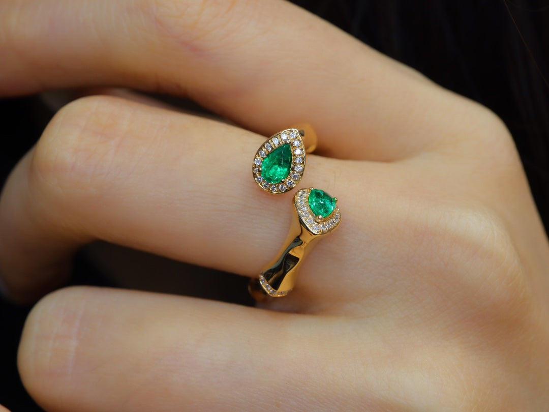 Elevate Your Style: Premium Bamboo-Inspired Emerald Ring - Fine Jewelry