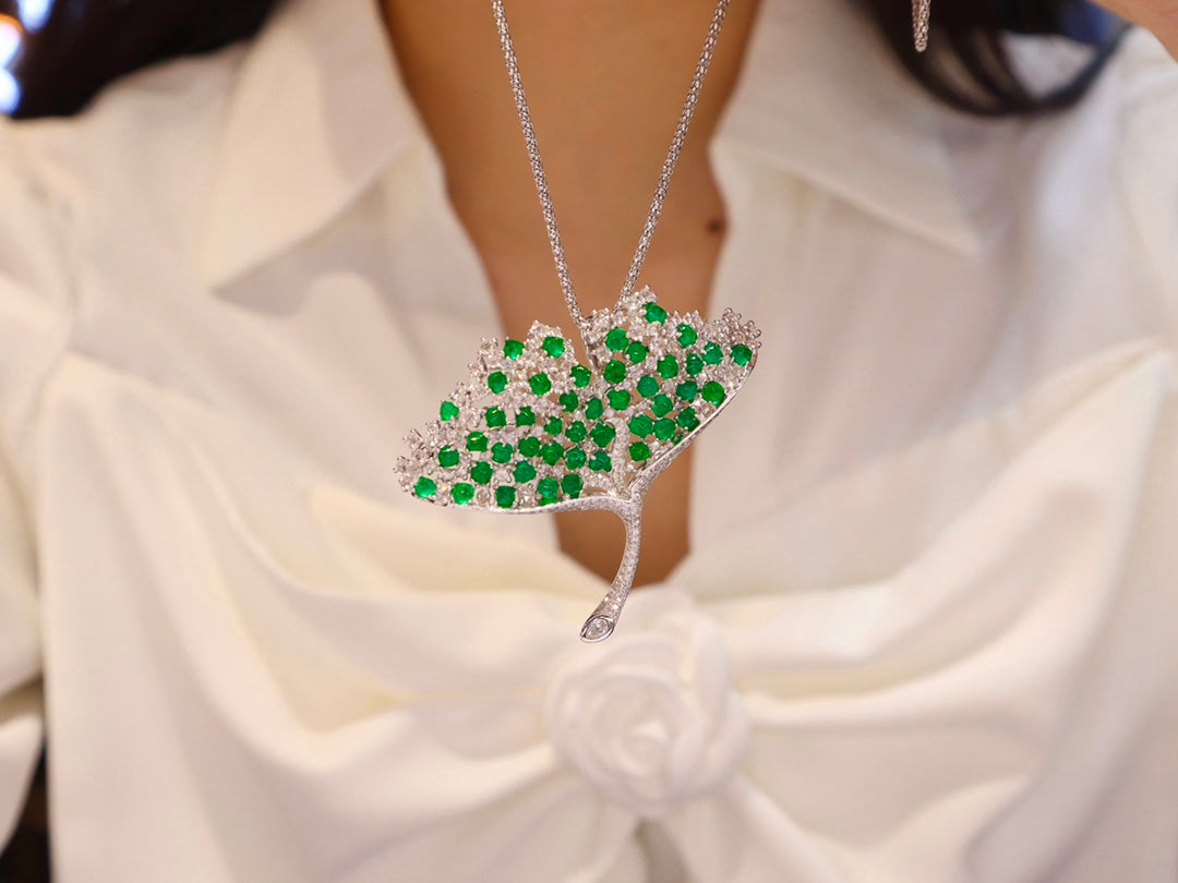 Elegant Ginkgo Leaf Brooch/Pendant in Emerald and Diamonds | Fine Jewelry