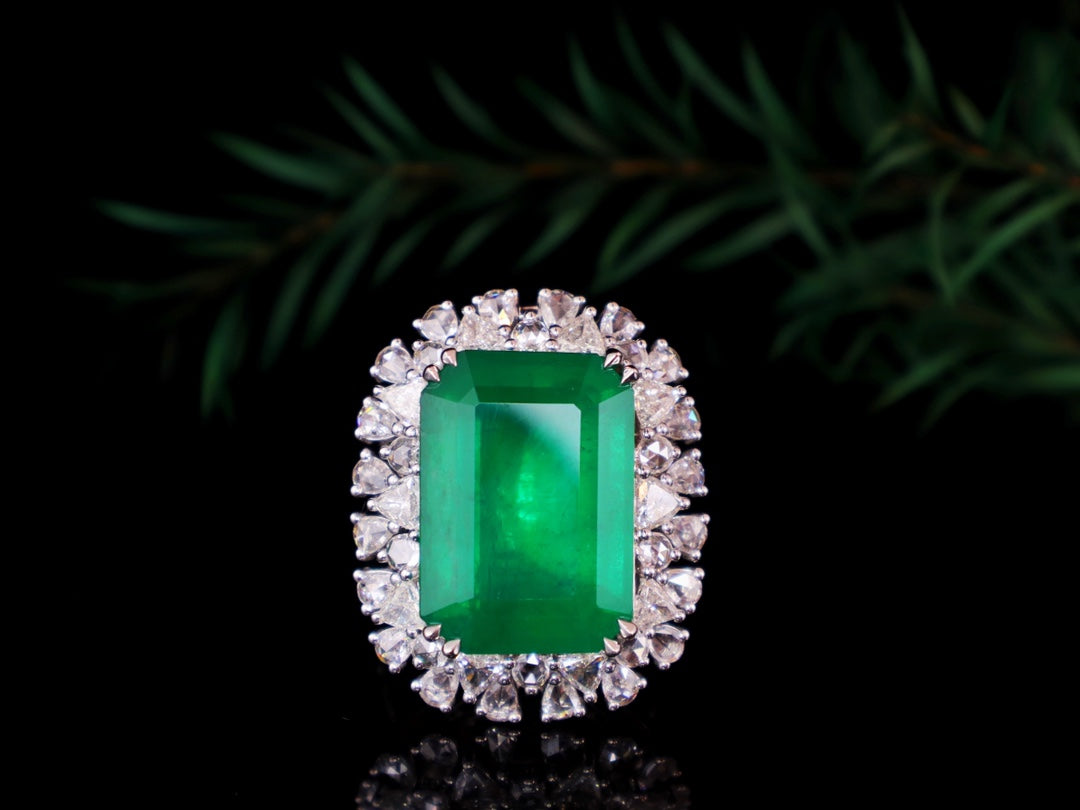 Emerald Dual-Use Jewelry: Pendant/Ring with Guild Certificate