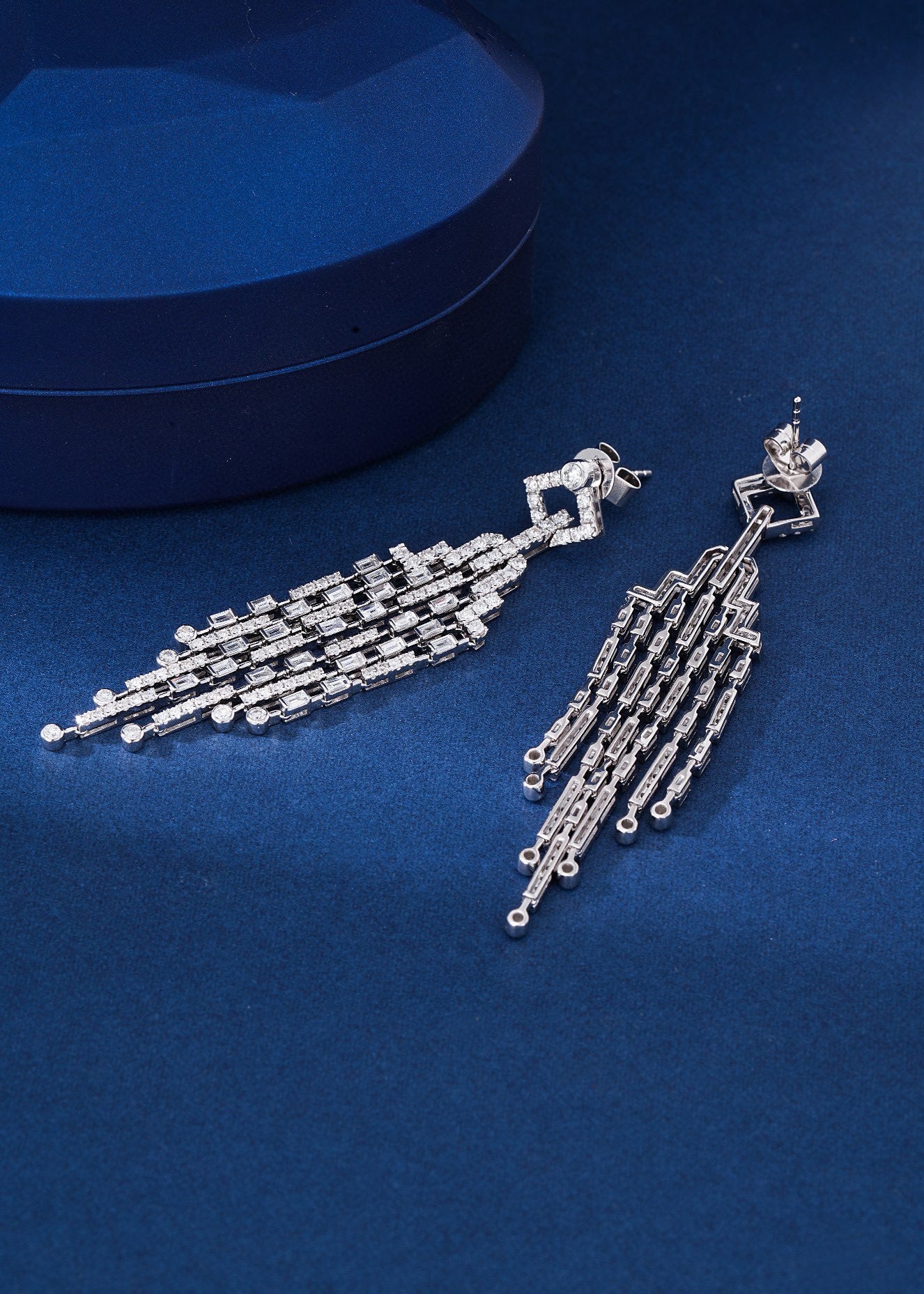 18K Cultured Round Diamond Trapezoid Kite Tassel Earrings