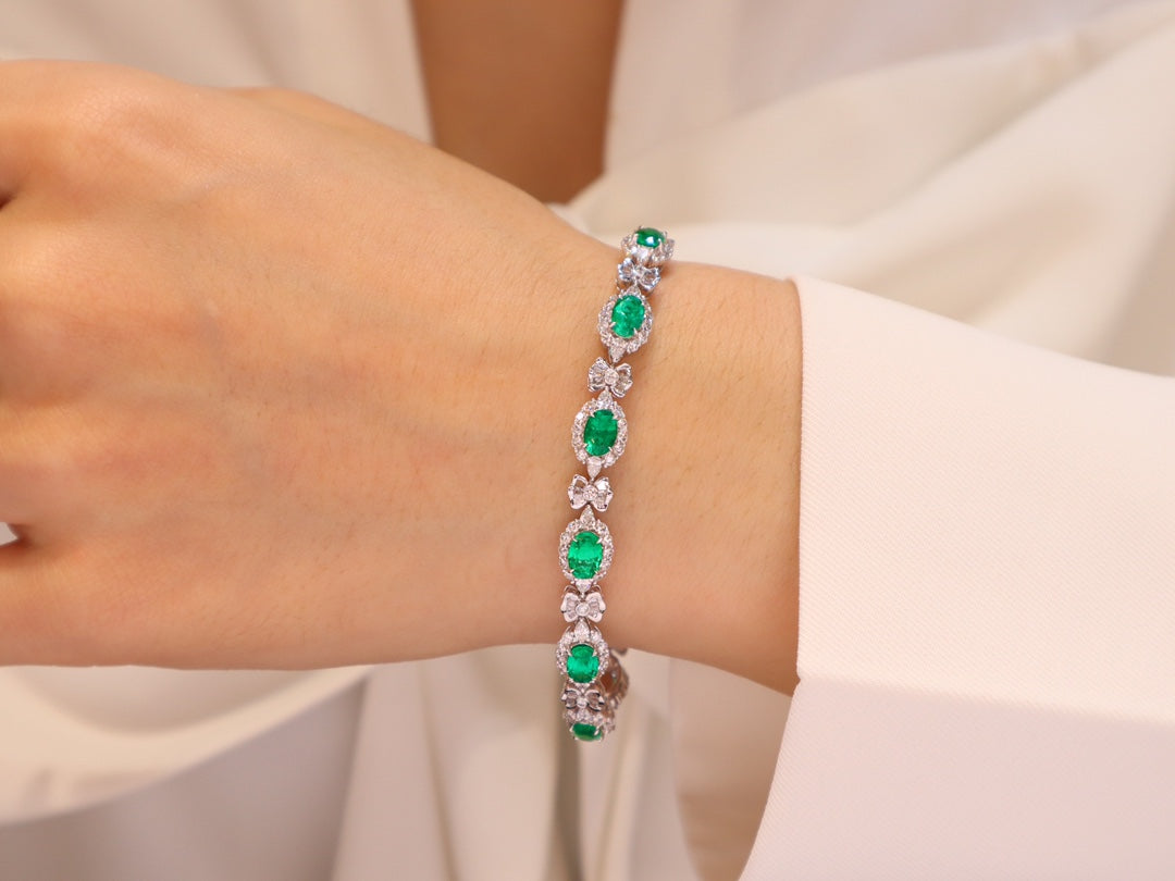 Emerald and Diamond Enchantress Bracelet - A Jewelry Marvel