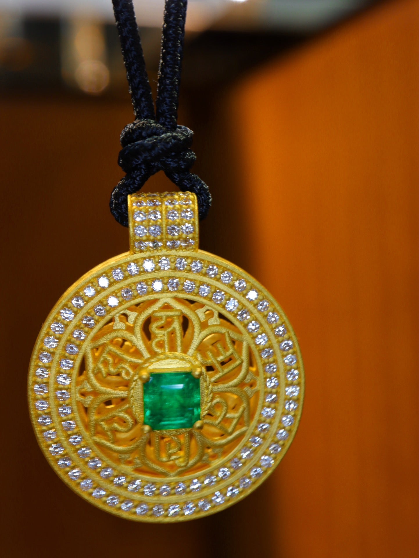 24k Gold Emerald Pendant - Premium Jewelry Piece