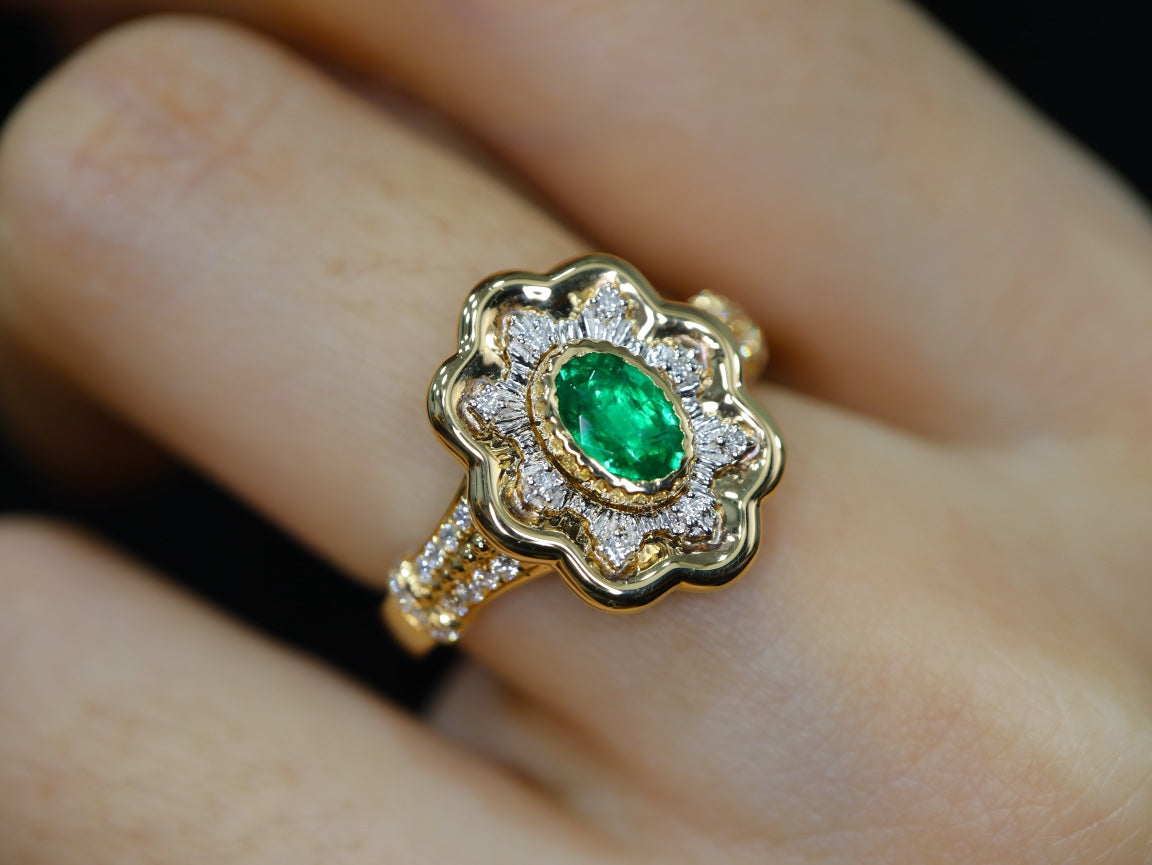 Panjshir Emerald Ring - Vintage Jewelry for Every Occasion