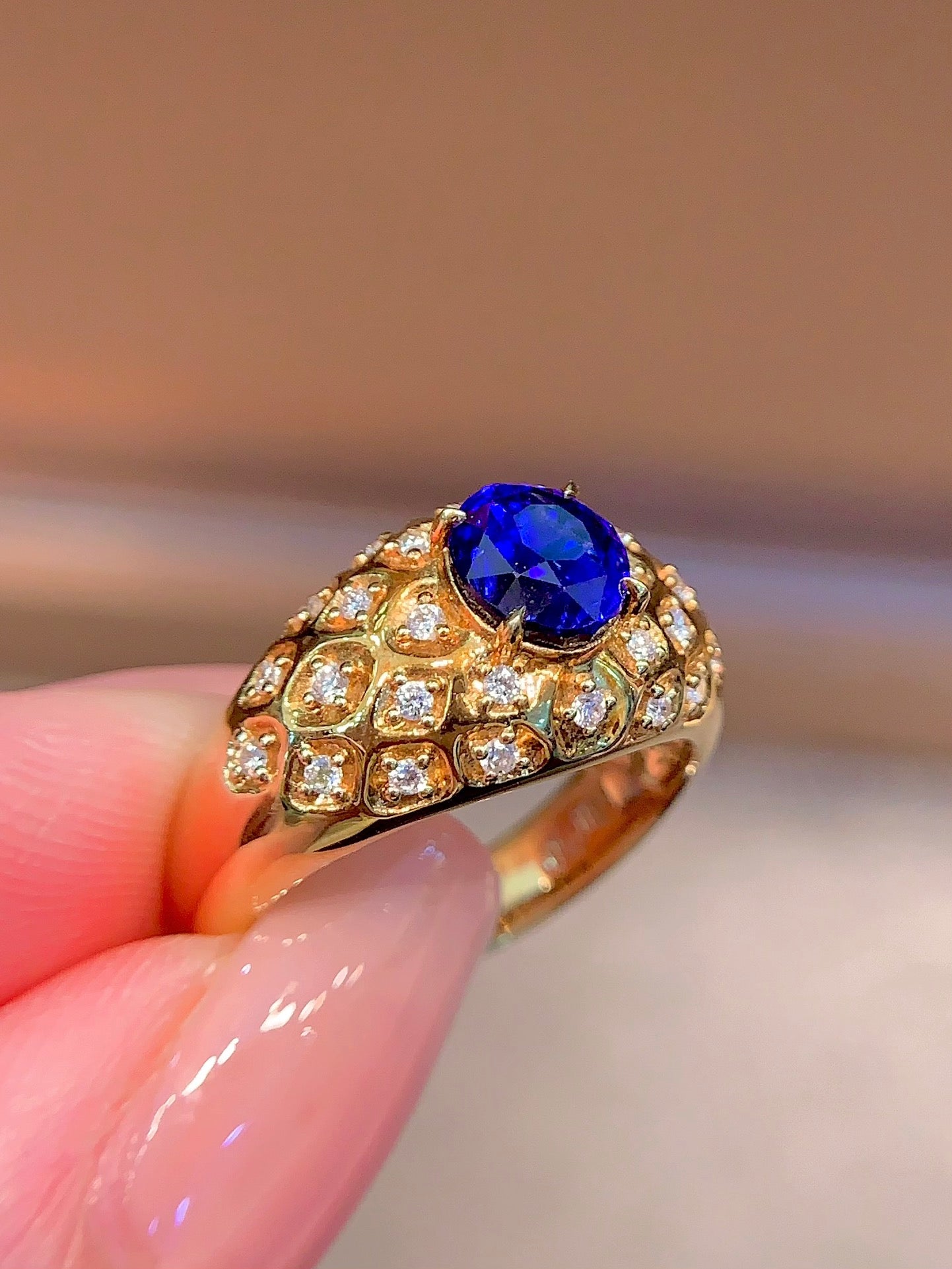 Vintage Style Wide Band Royal Blue Sapphire Ring with 18K Gold and Diamonds - Luxury Jewelry