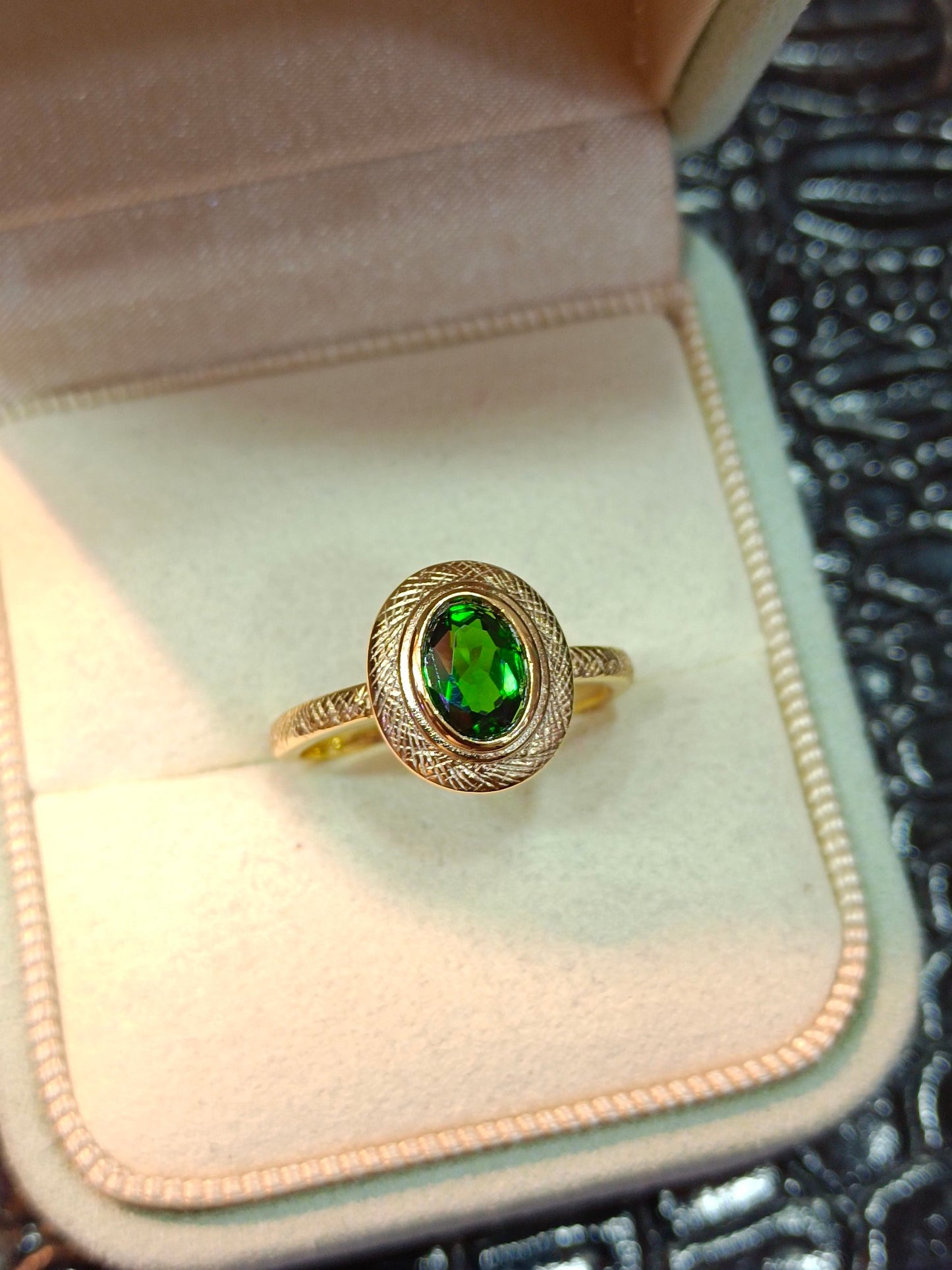 Perak S925 Sterling dengan Cincin Diopside dalam Teknik Emas 18K - Cincin Boleh Laras Gaya Istana Vintage Perancis