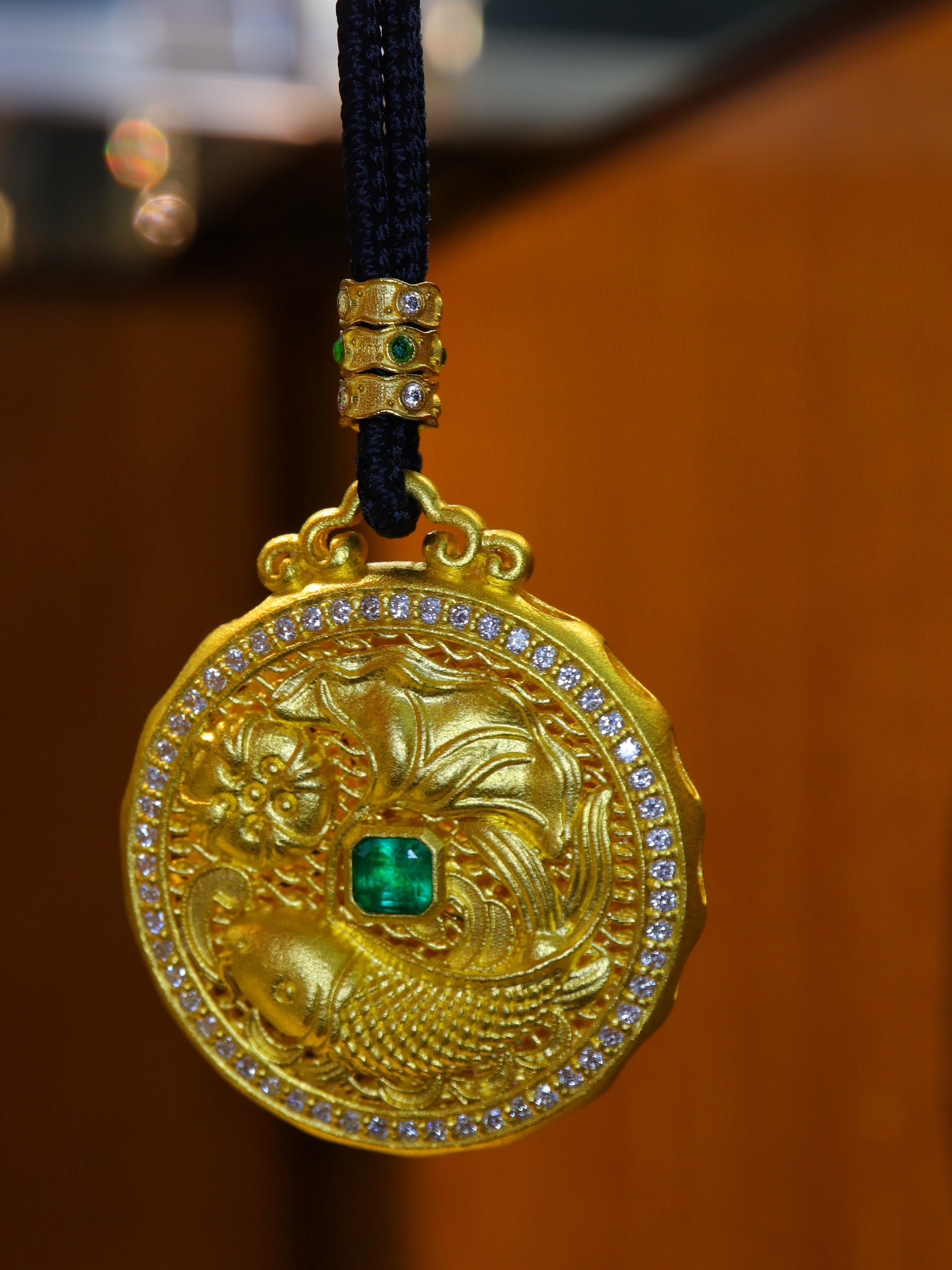 24k Gold Emerald Pendant - Premium Jewelry Piece