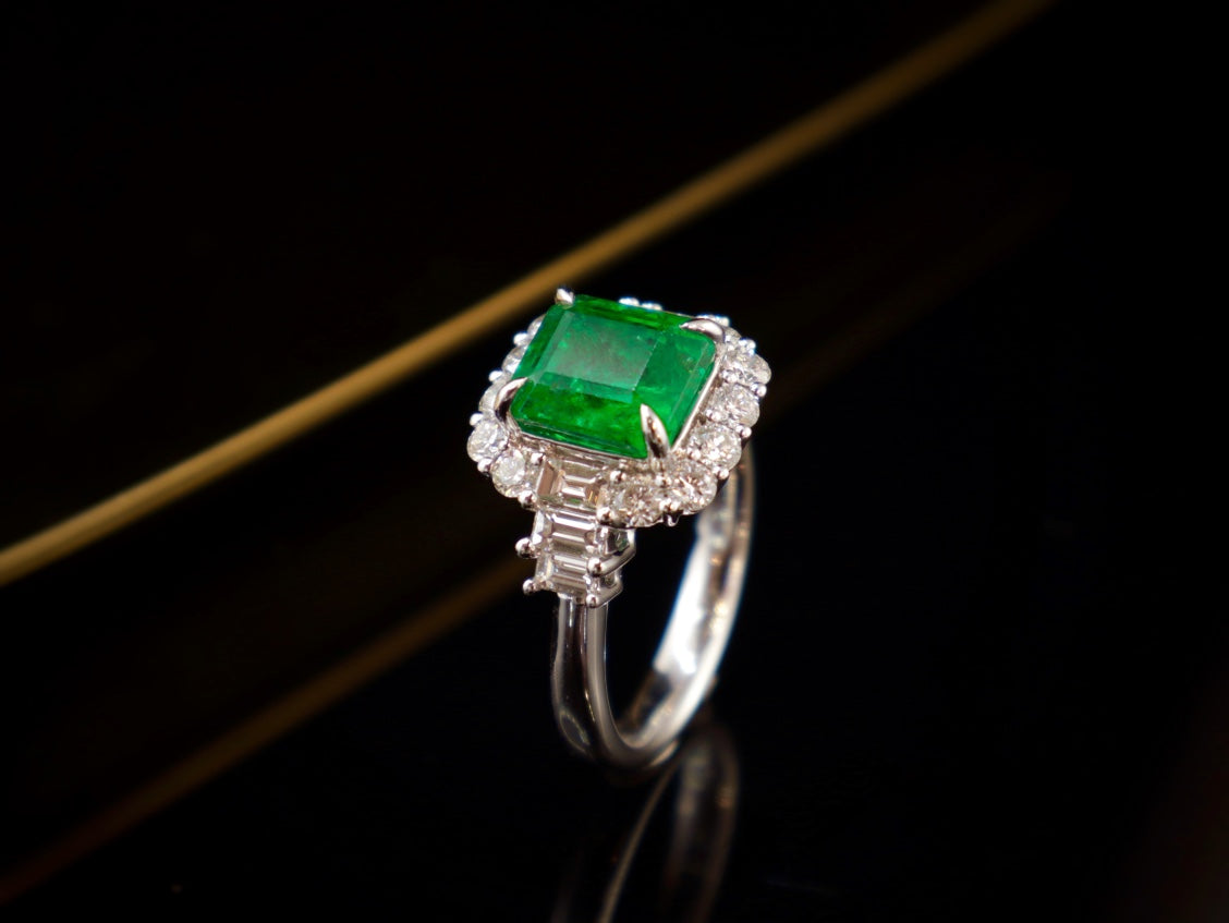 Bague émeraude - Bijoux en pierres précieuses vitreuses vert vif à haute saturation