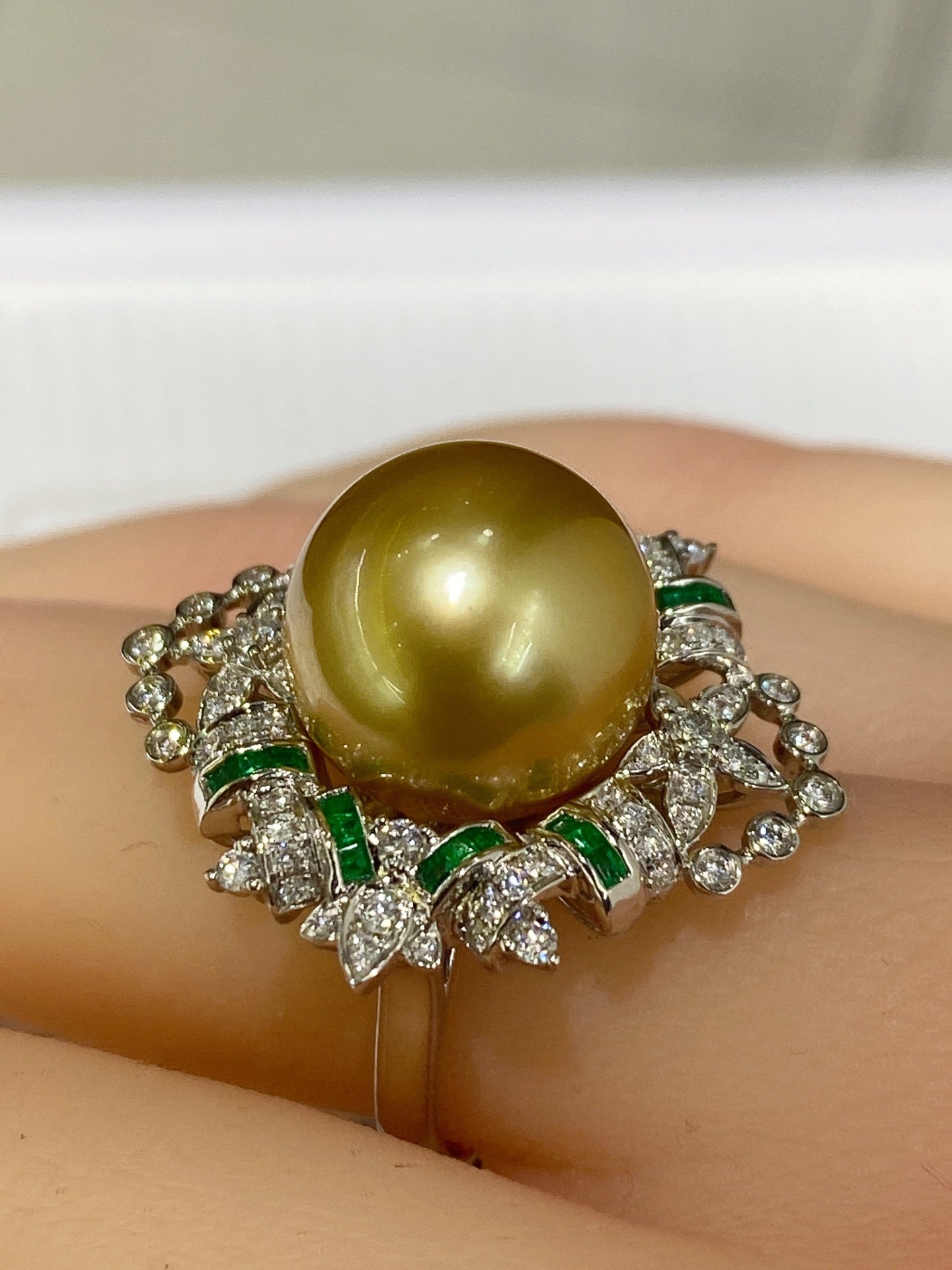 Luxurious Golden Pearl and Diamond Ring - Premium Jewelry