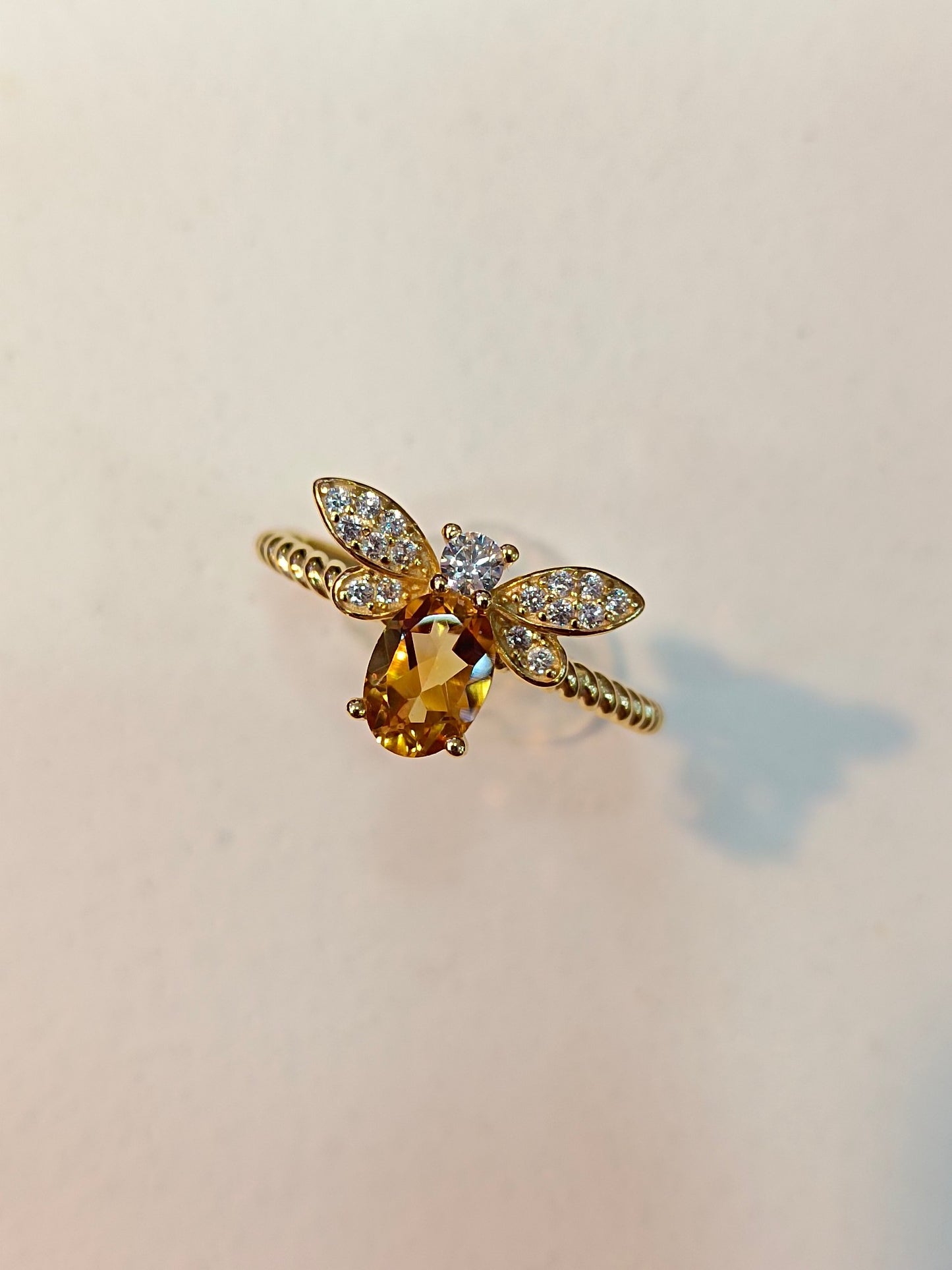 S925 Sterling Silver Embedded Yellow Crystal Bee Ring - Unique Jewelry