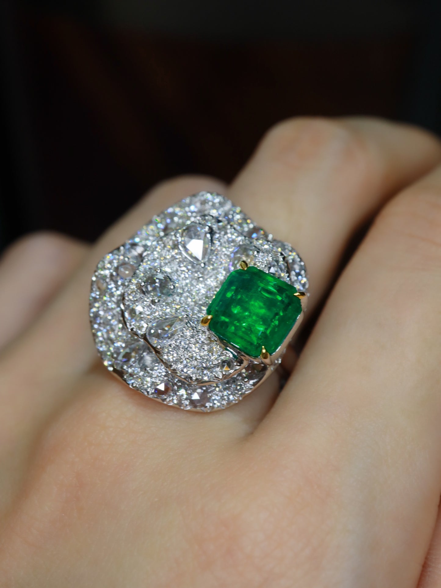 Panjshir Emerald Ring - Top-Tier Wharton Green Jewelry Marvel