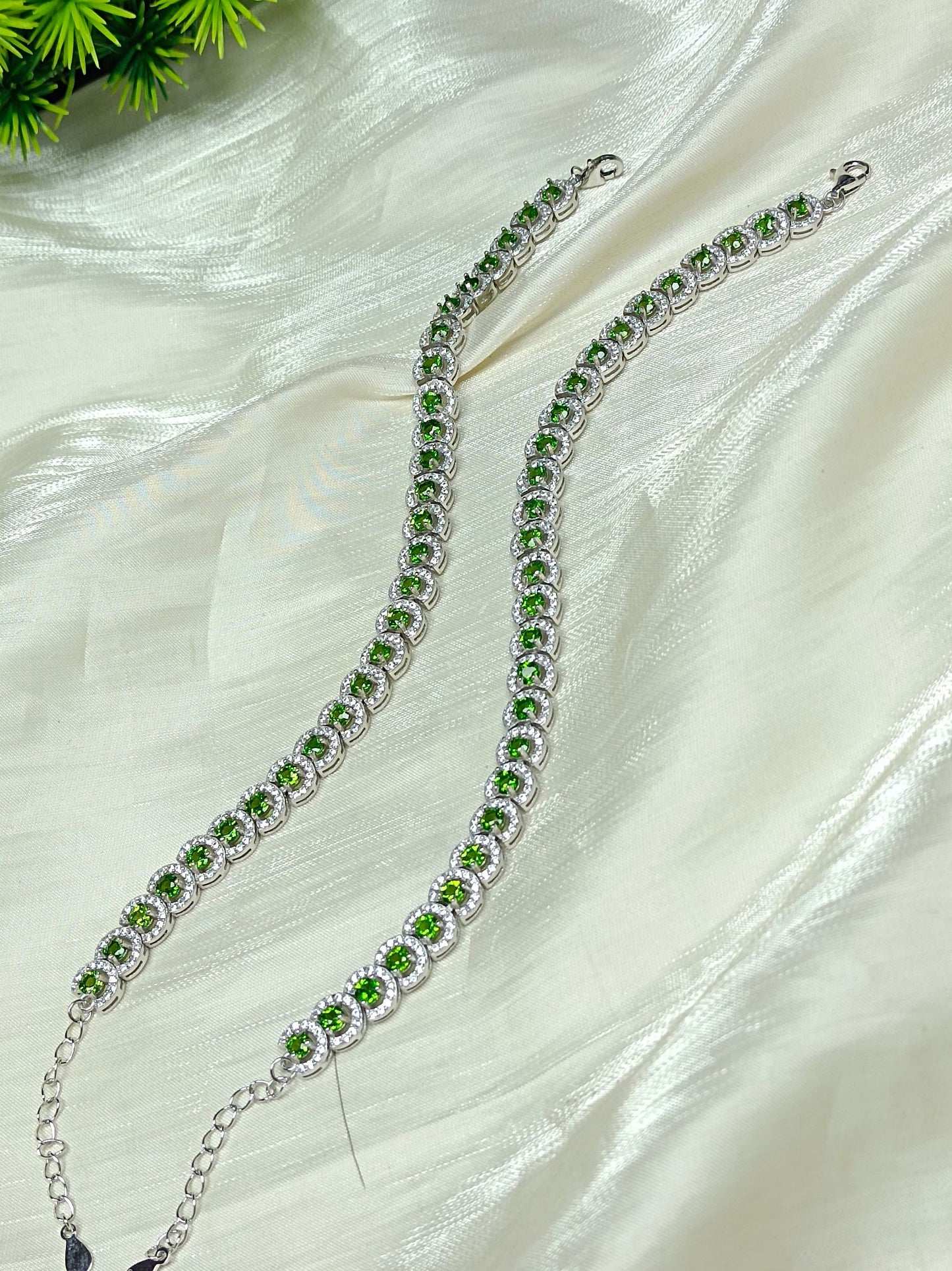 Exquisite S925 Silver Embedded Diopside Luxury Bracelet - Jewelry for Elegance