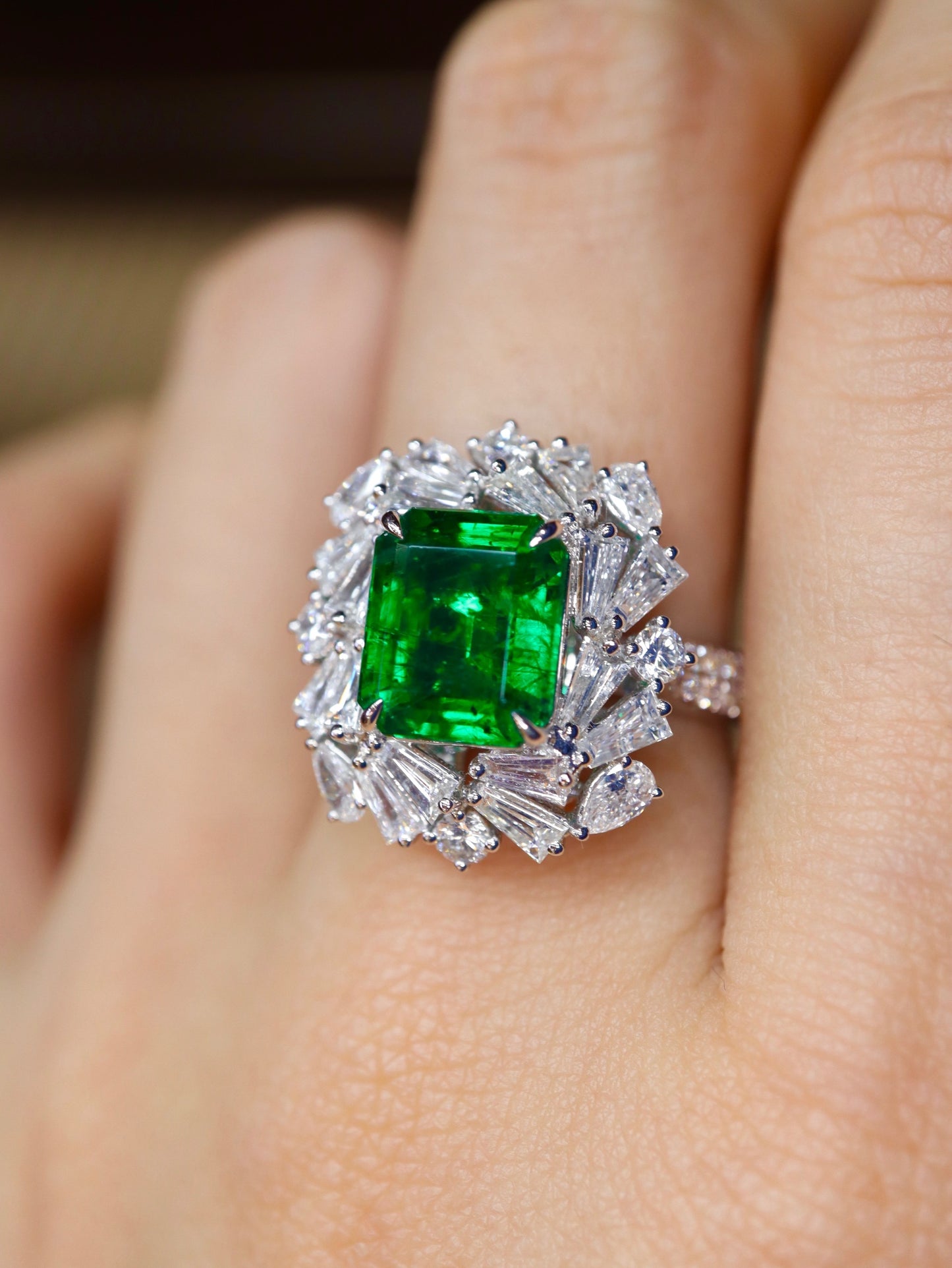 Cincin Zamrud Indah - Perhiasan Mewah Wharton Green 3.03ct